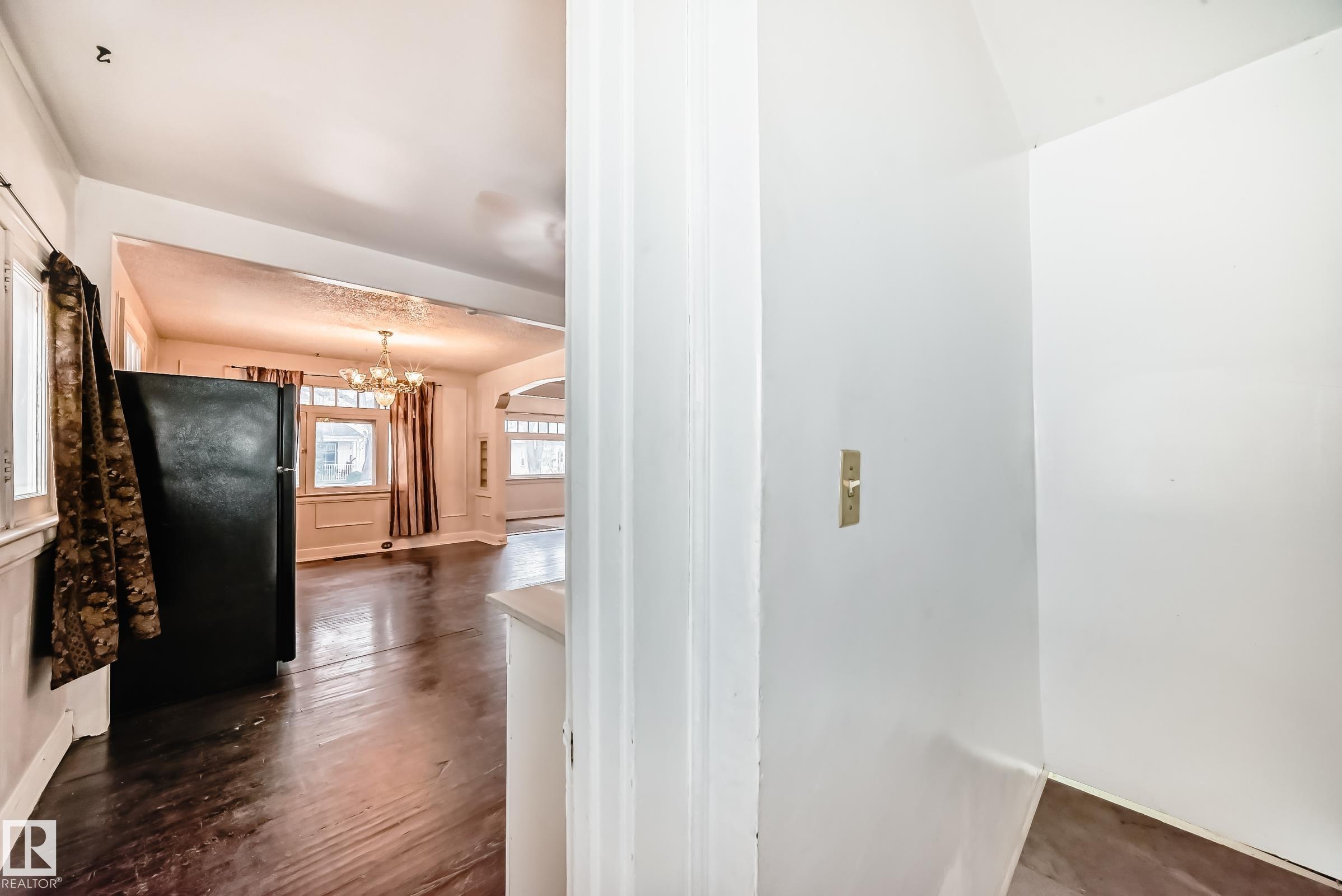 Photo 21 at 11619 96 Street NW, Alberta Avenue, Edmonton