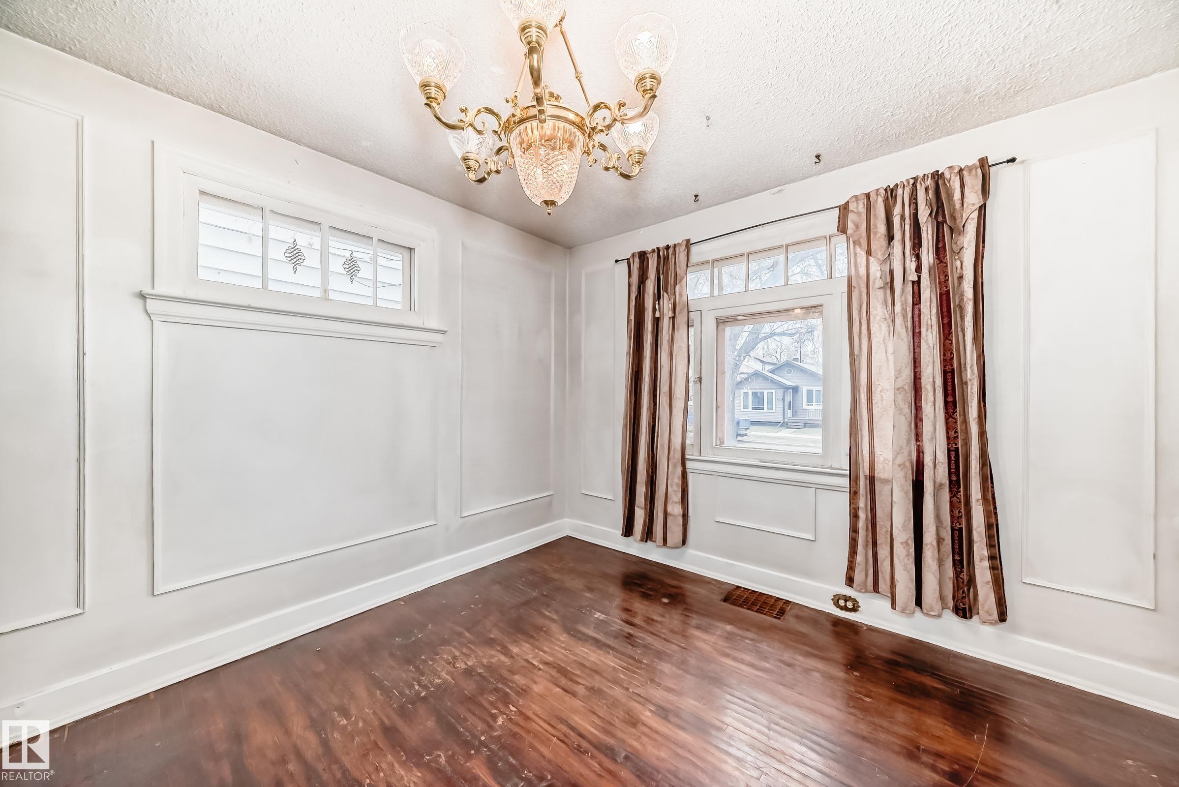 Photo 5 at 11619 96 Street NW, Alberta Avenue, Edmonton