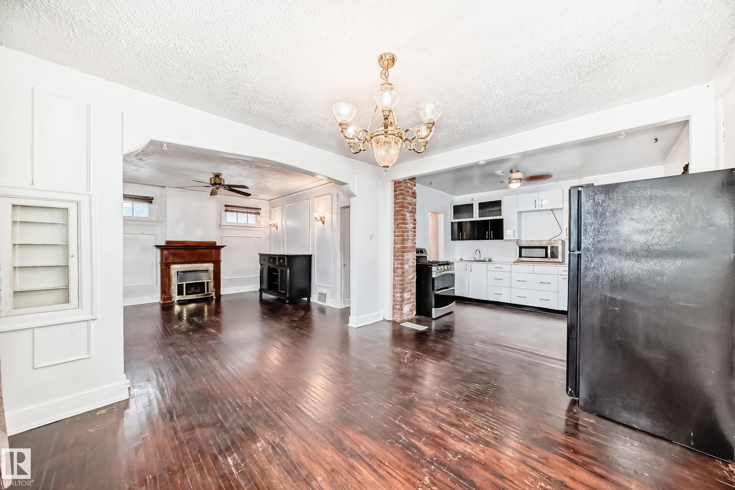 Photo 6 at 11619 96 Street NW, Alberta Avenue, Edmonton