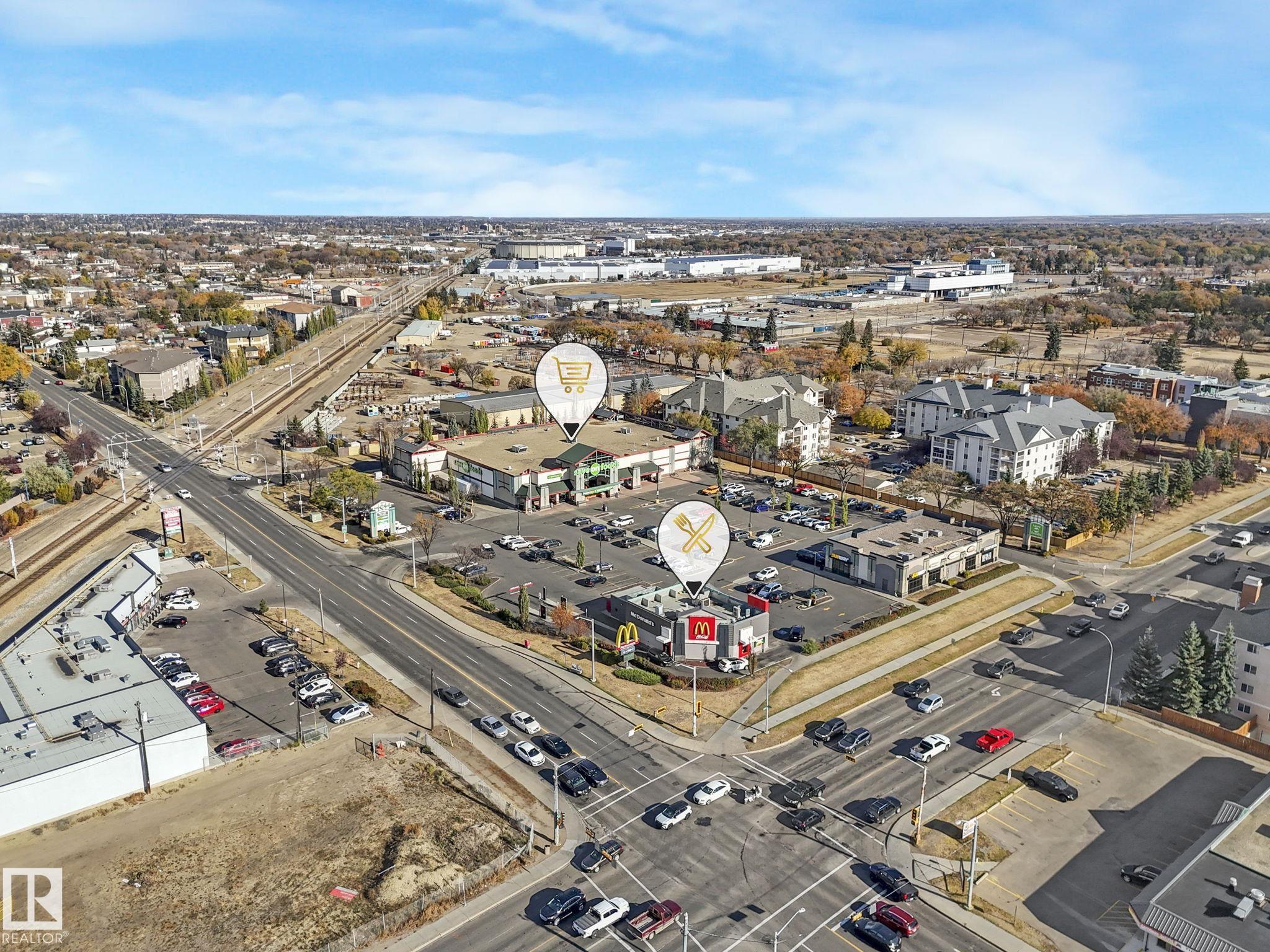 Photo 11 at 10920 92 Street NW, Mccauley, Edmonton