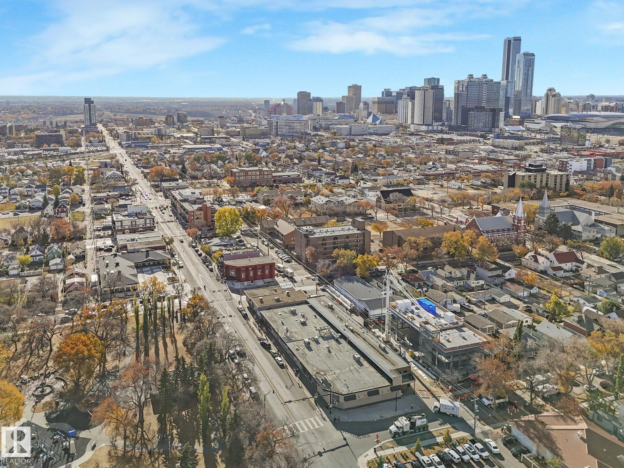 Photo 12 at 10920 92 Street NW, Mccauley, Edmonton