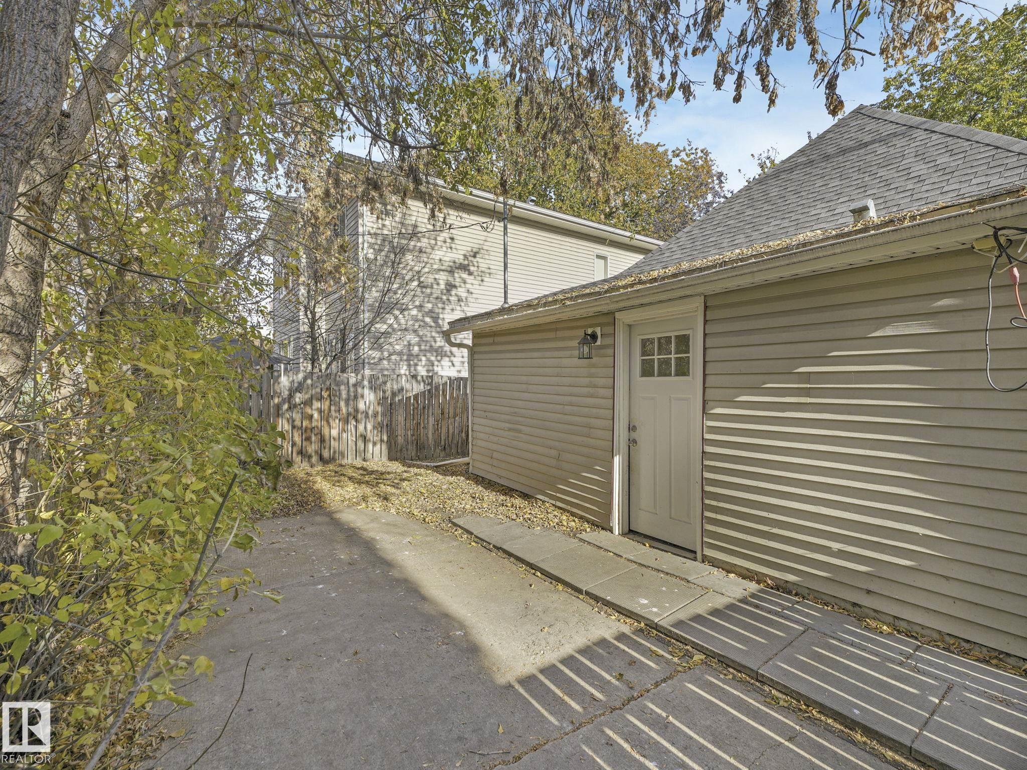 Photo 19 at 10920 92 Street NW, Mccauley, Edmonton