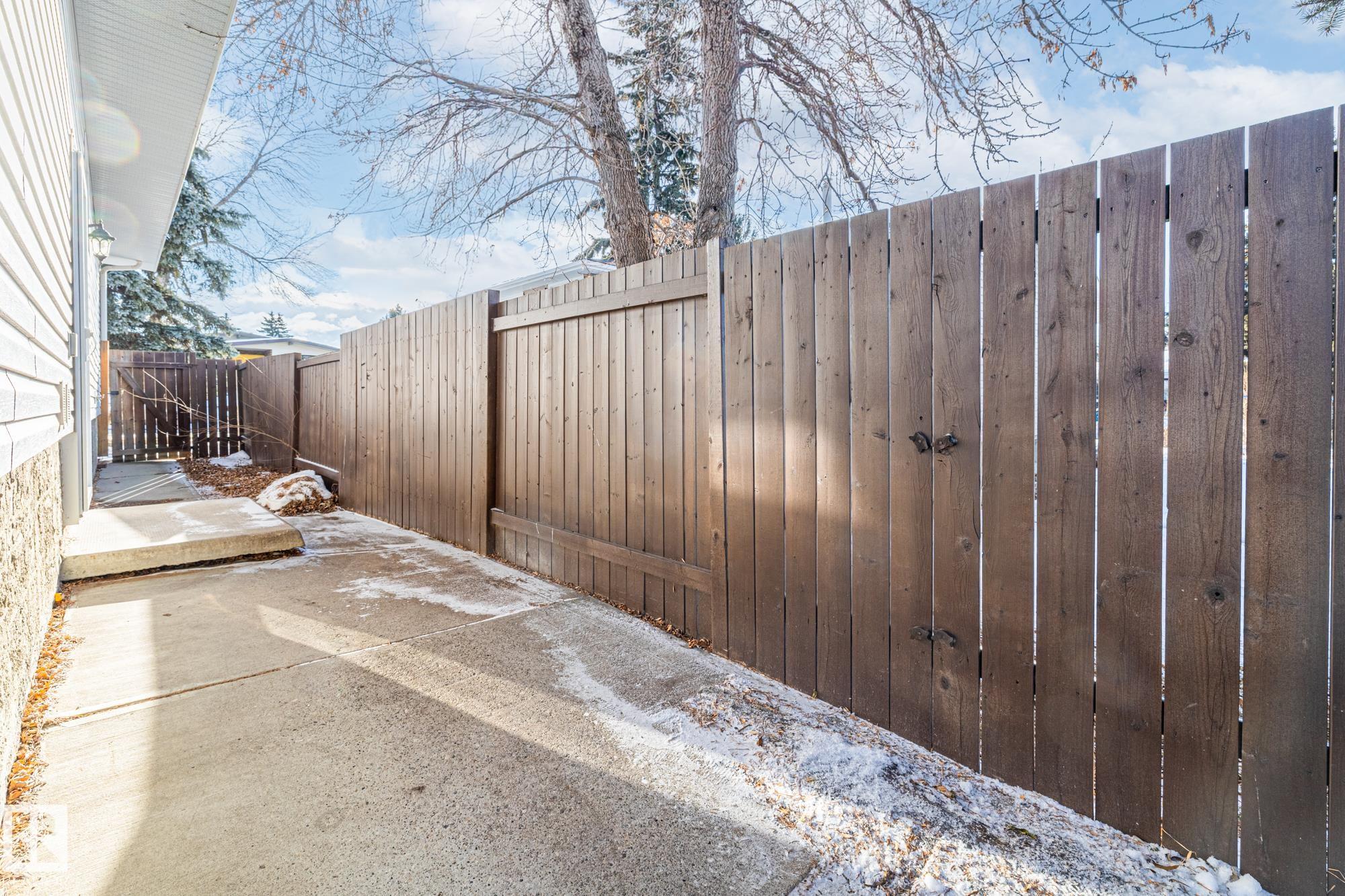 Photo 32 at 4 Gravenhurst Crescent, Glen Allan, Sherwood Park