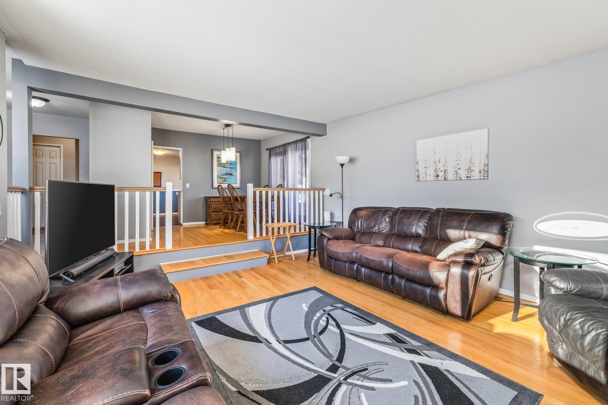 Photo 7 at 4 Gravenhurst Crescent, Glen Allan, Sherwood Park