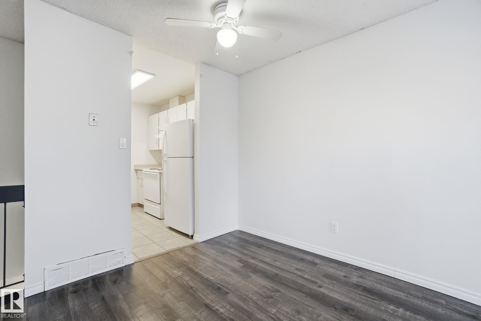 Photo 37 at 1130 Knottwood Road E NW, Ekota, Edmonton