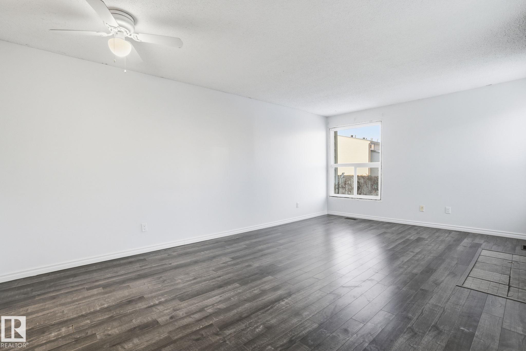 Picture for 1130 KNOTTWOOD RD E NW