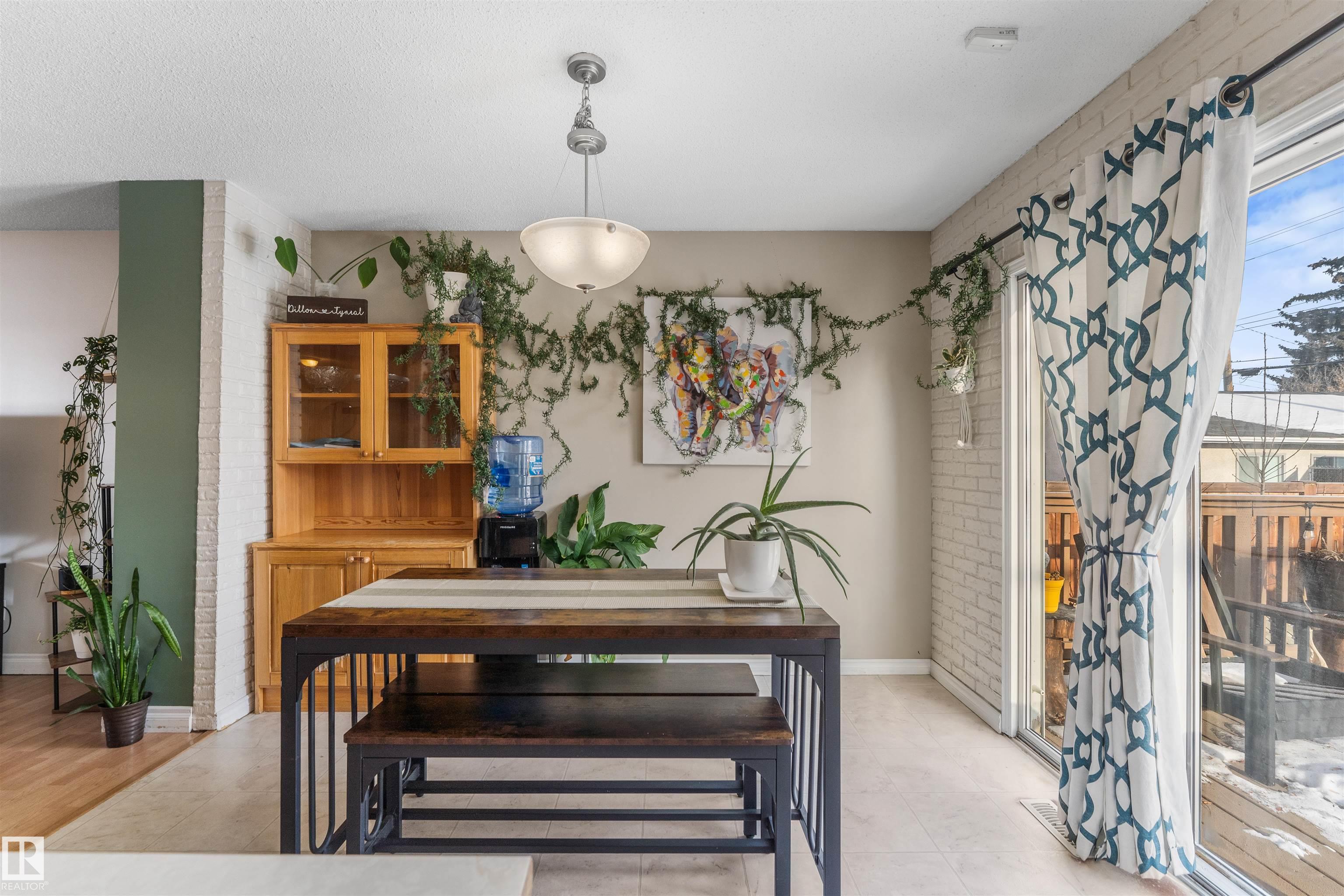 Photo 9 at 35 Linthorpe Road, Broxton Park, Spruce Grove