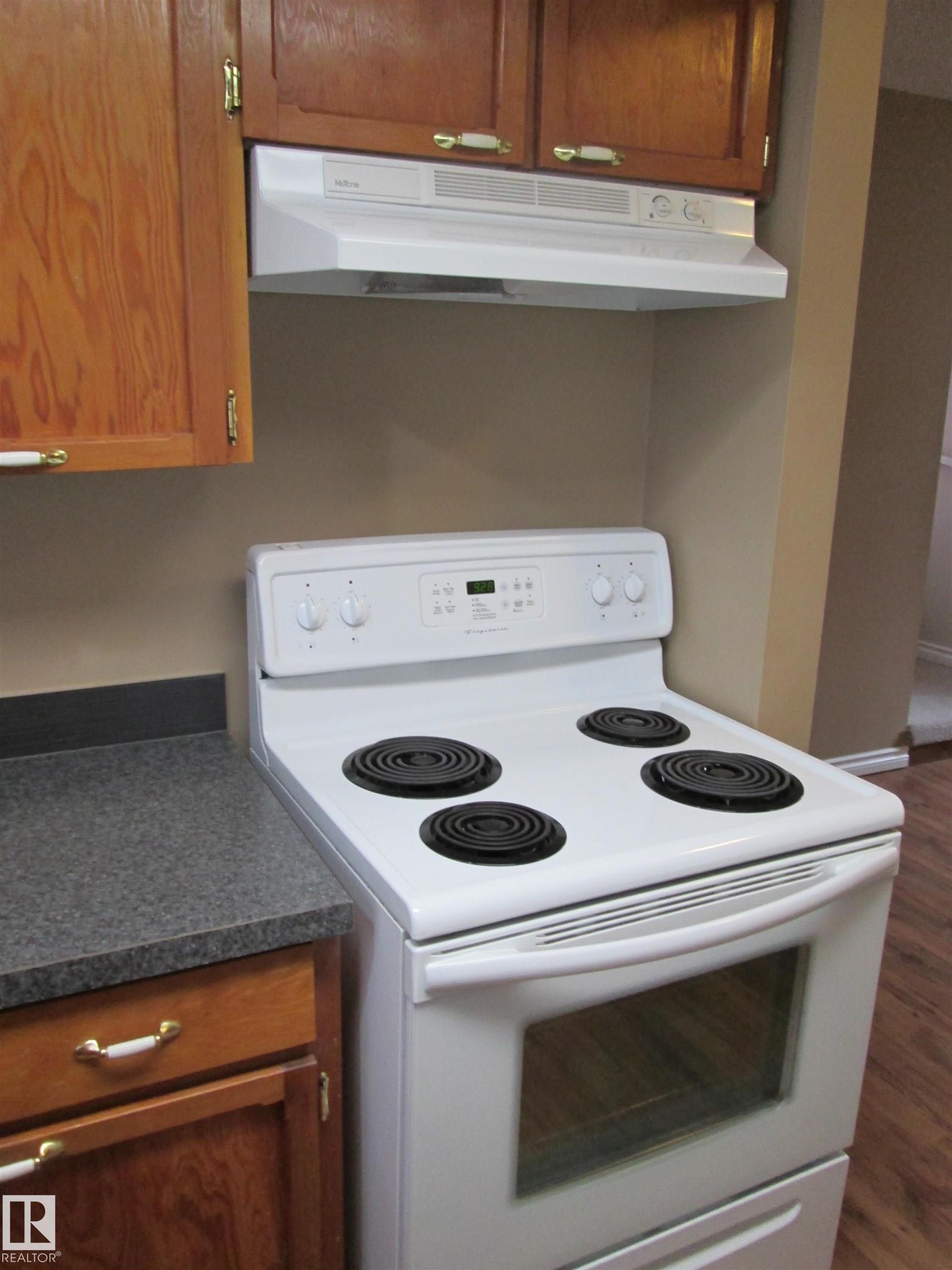 Photo 24 at 10831 80 Avenue NW, Queen Alexandra, Edmonton