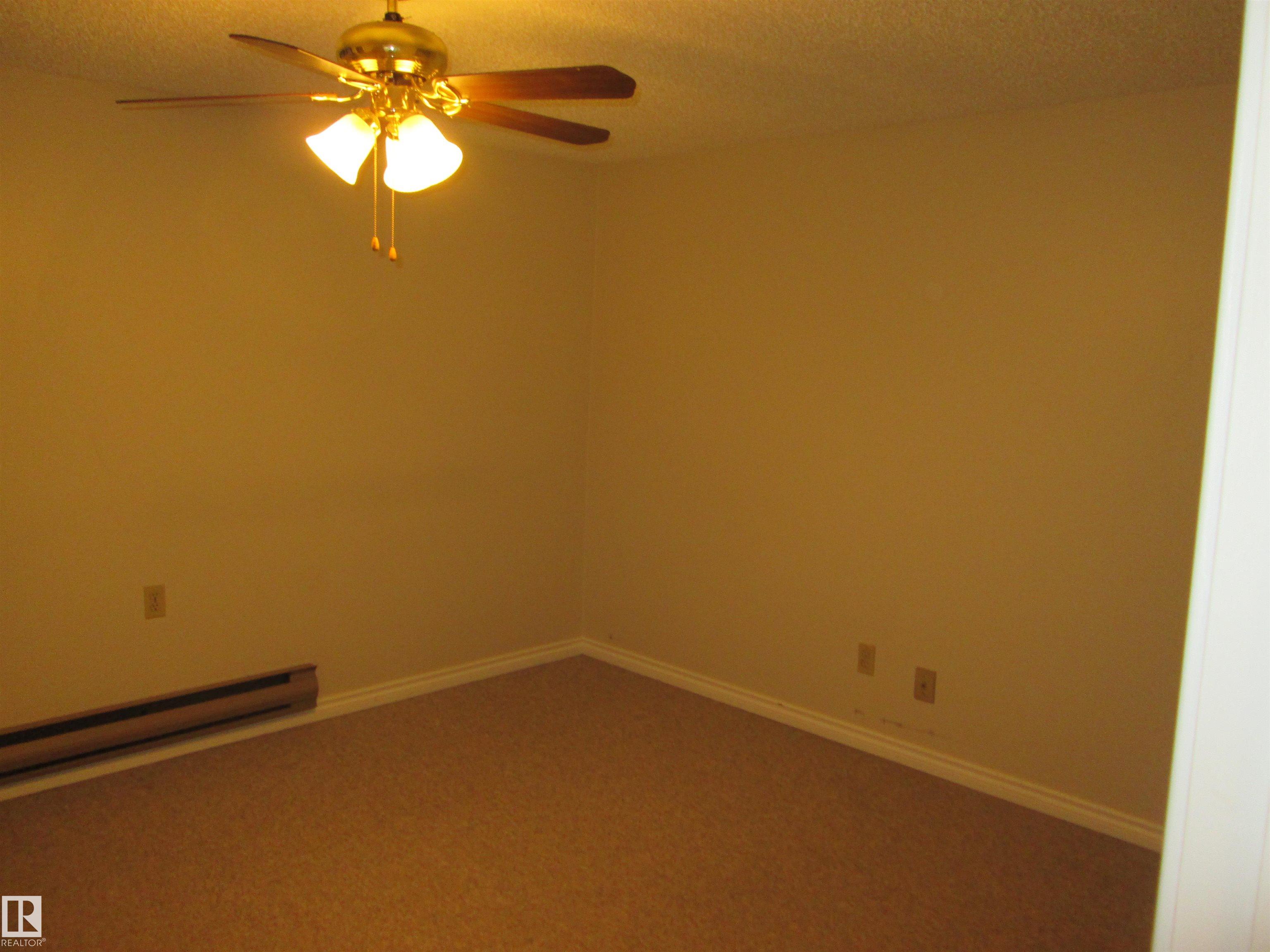 Photo 34 at 10831 80 Avenue NW, Queen Alexandra, Edmonton