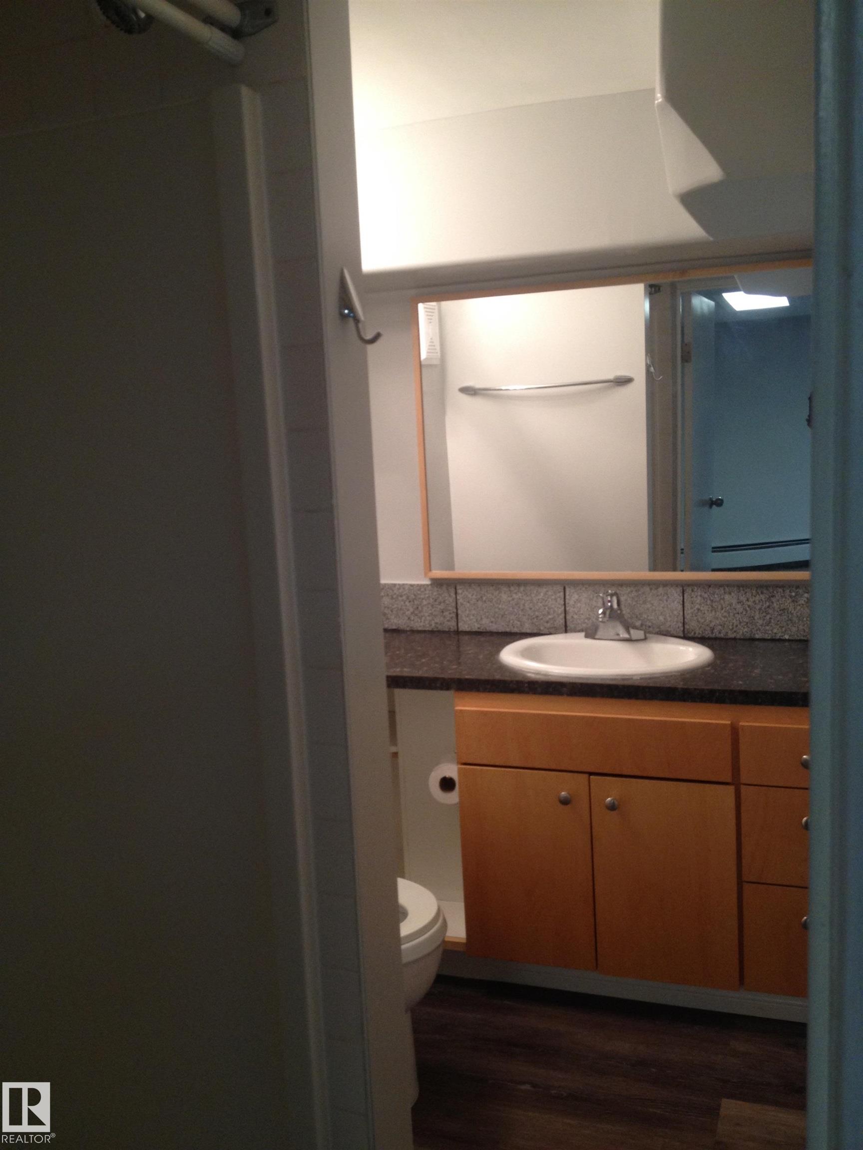 Photo 40 at 10831 80 Avenue NW, Queen Alexandra, Edmonton