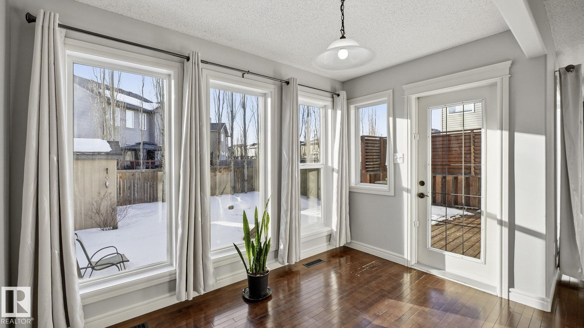 Photo 9 at 9 Hickory Trail, Heatherglen, Spruce Grove