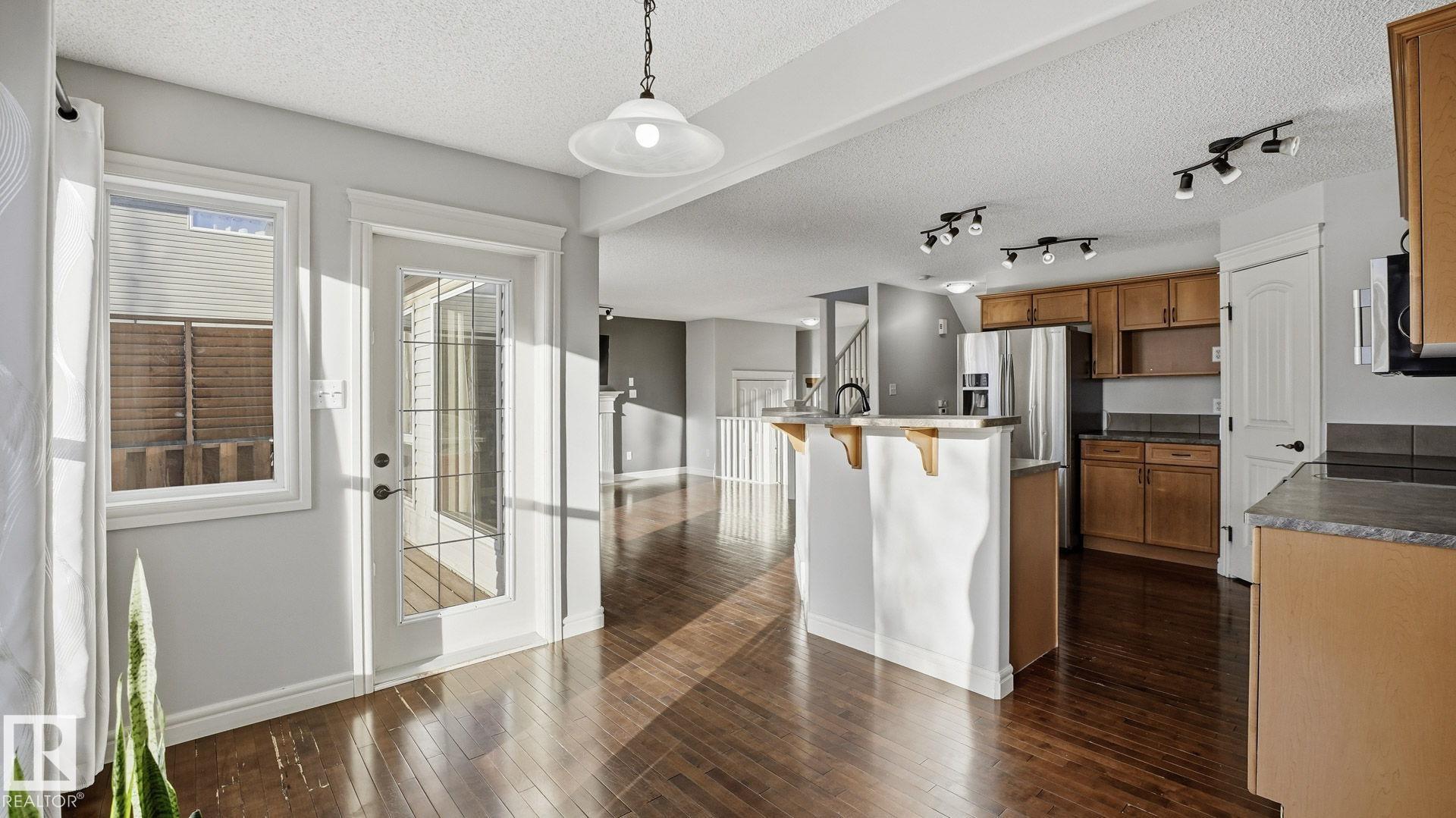 Photo 10 at 9 Hickory Trail, Heatherglen, Spruce Grove