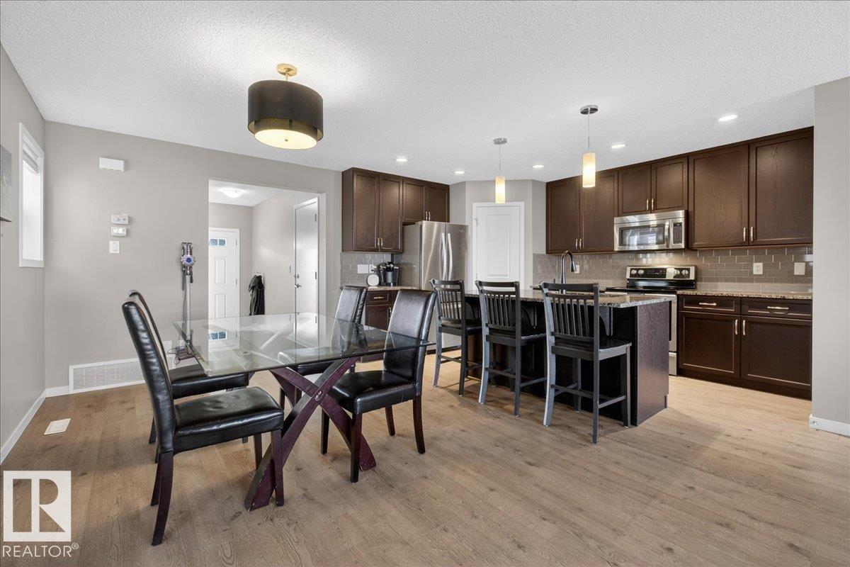 Photo 8 at 5220 20 Avenue SW, Walker, Edmonton