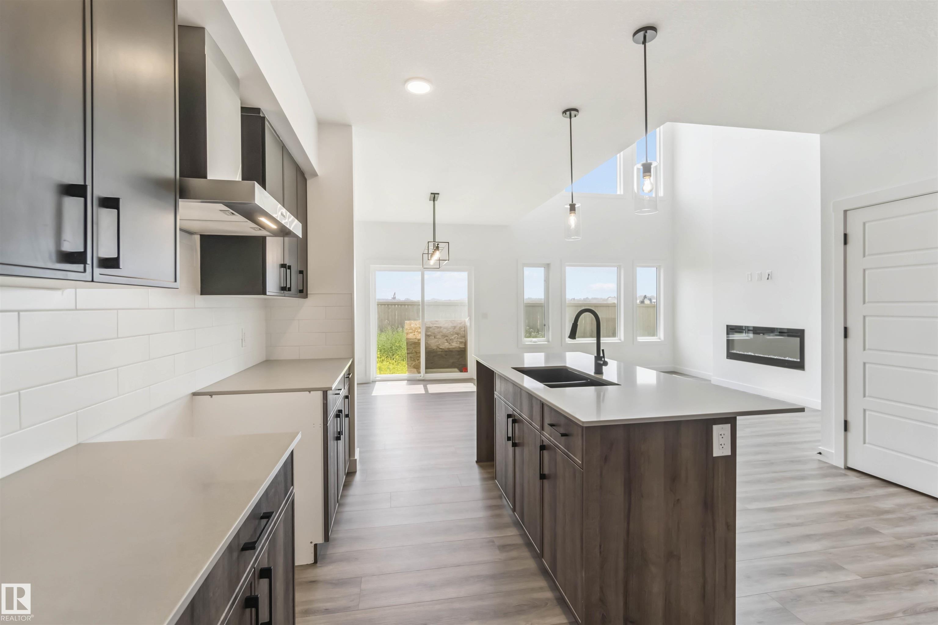 Photo 12 at 19 Springbrook Wynd, Spruce Ridge, Spruce Grove