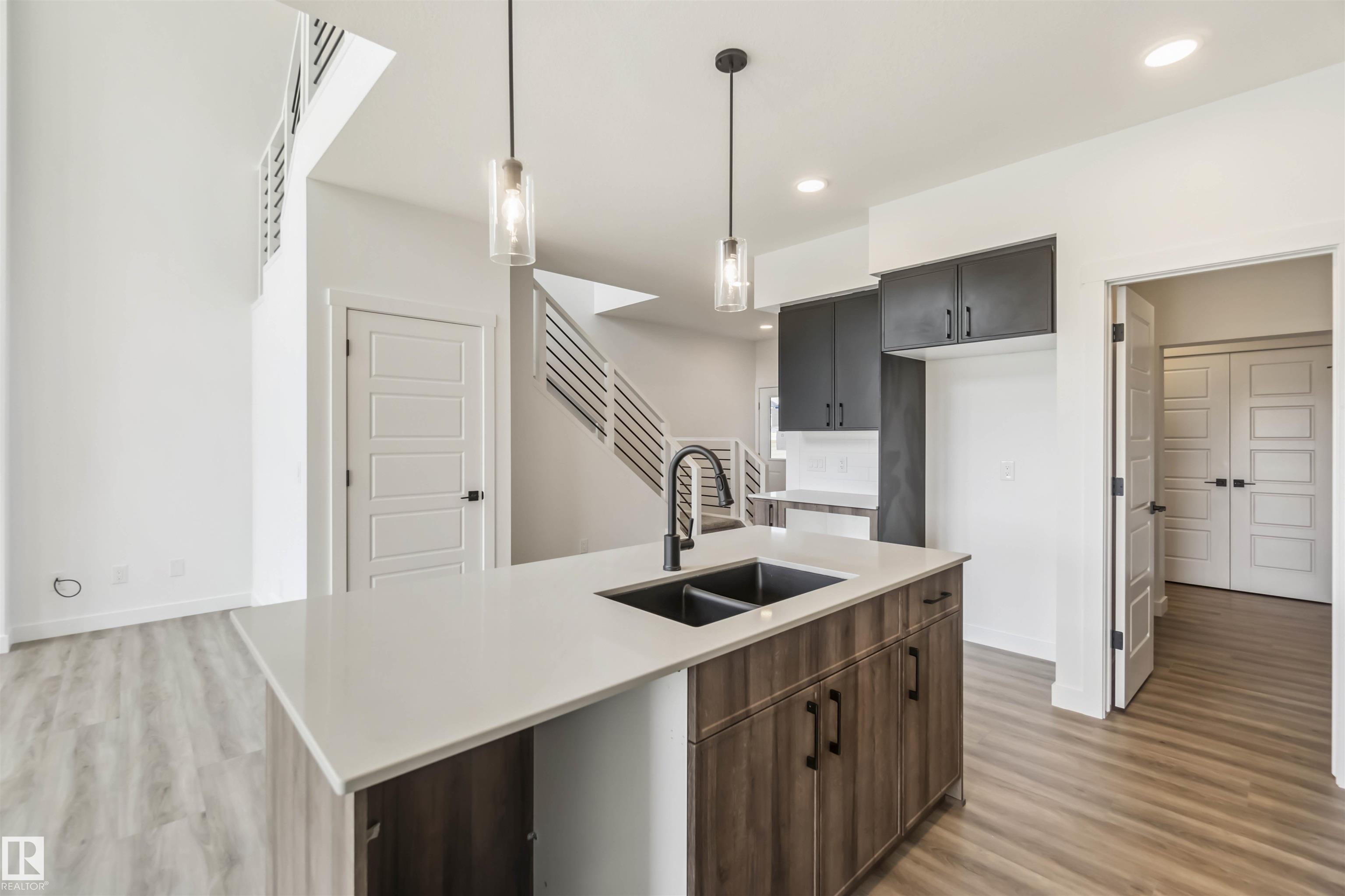 Photo 15 at 19 Springbrook Wynd, Spruce Ridge, Spruce Grove