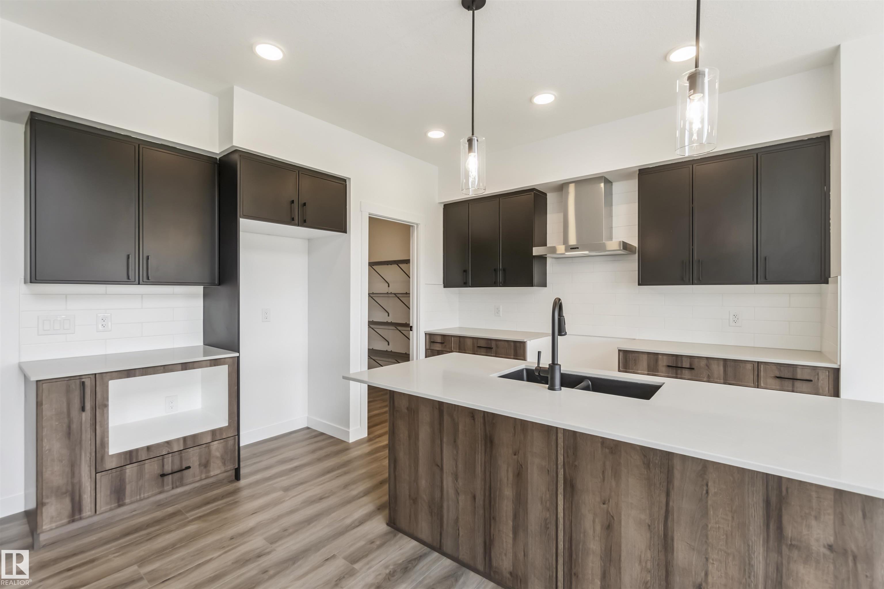 Photo 16 at 19 Springbrook Wynd, Spruce Ridge, Spruce Grove