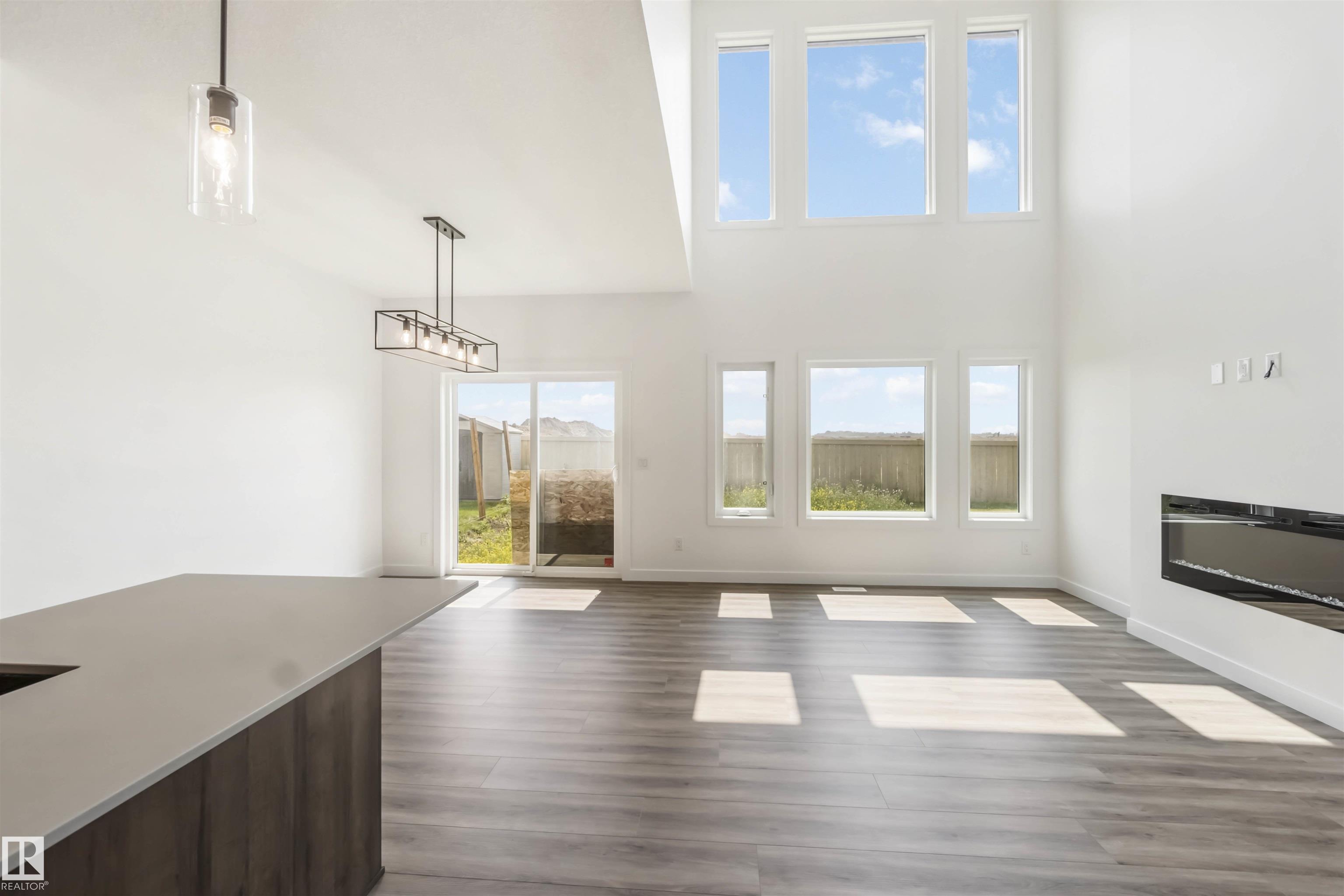 Photo 6 at 19 Springbrook Wynd, Spruce Ridge, Spruce Grove