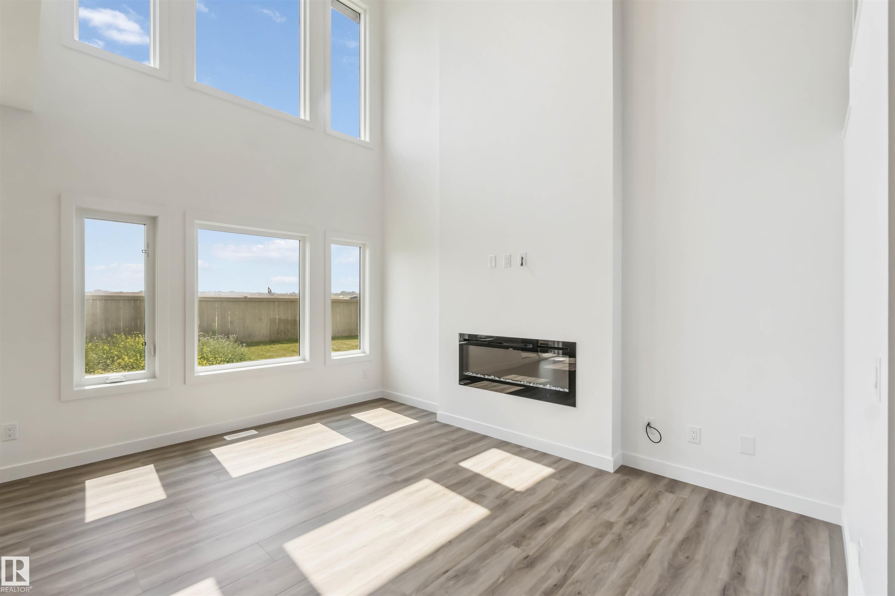 Photo 9 at 19 Springbrook Wynd, Spruce Ridge, Spruce Grove