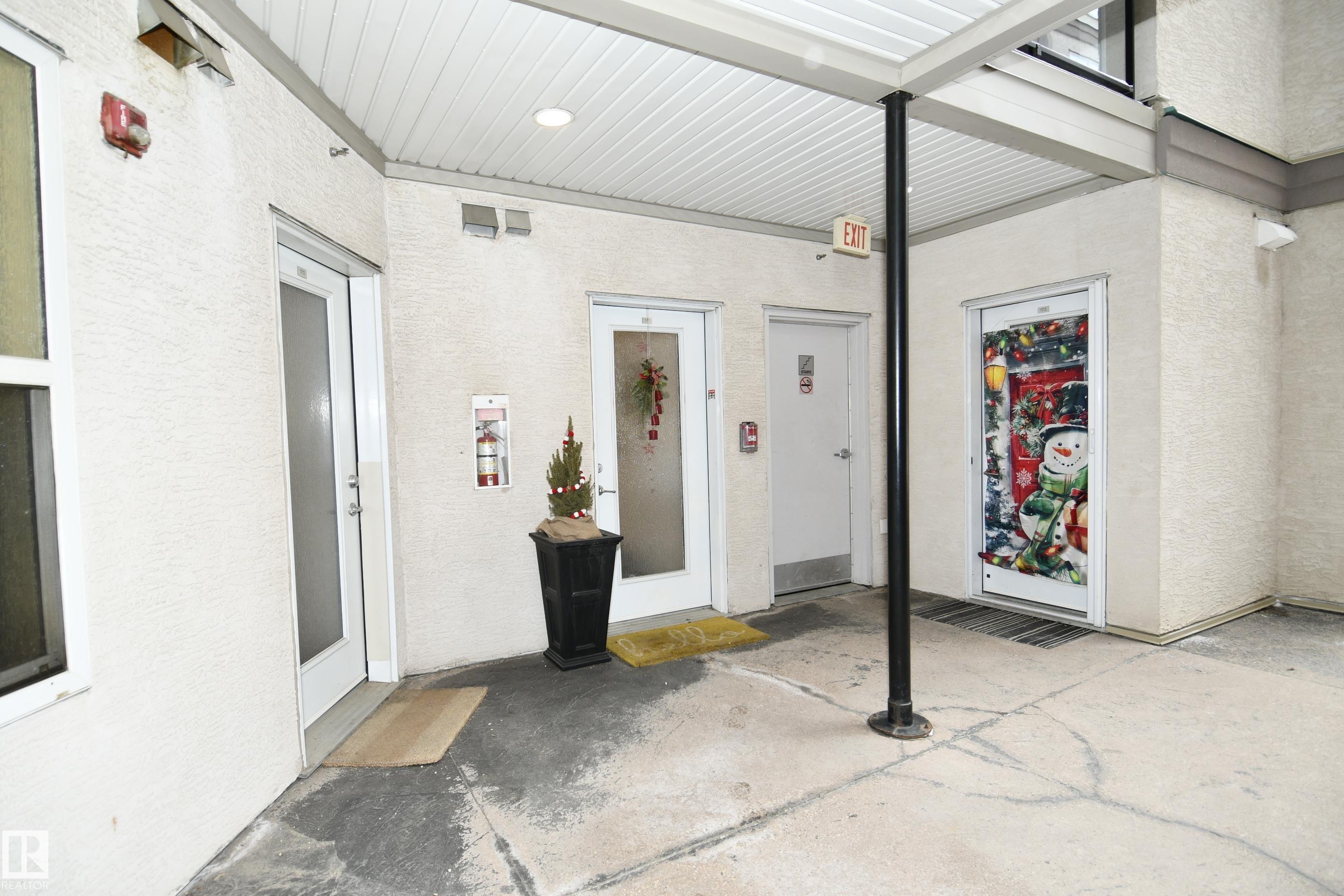 Photo 5 at 171 - 4823 104a Street NW, Empire Park, Edmonton