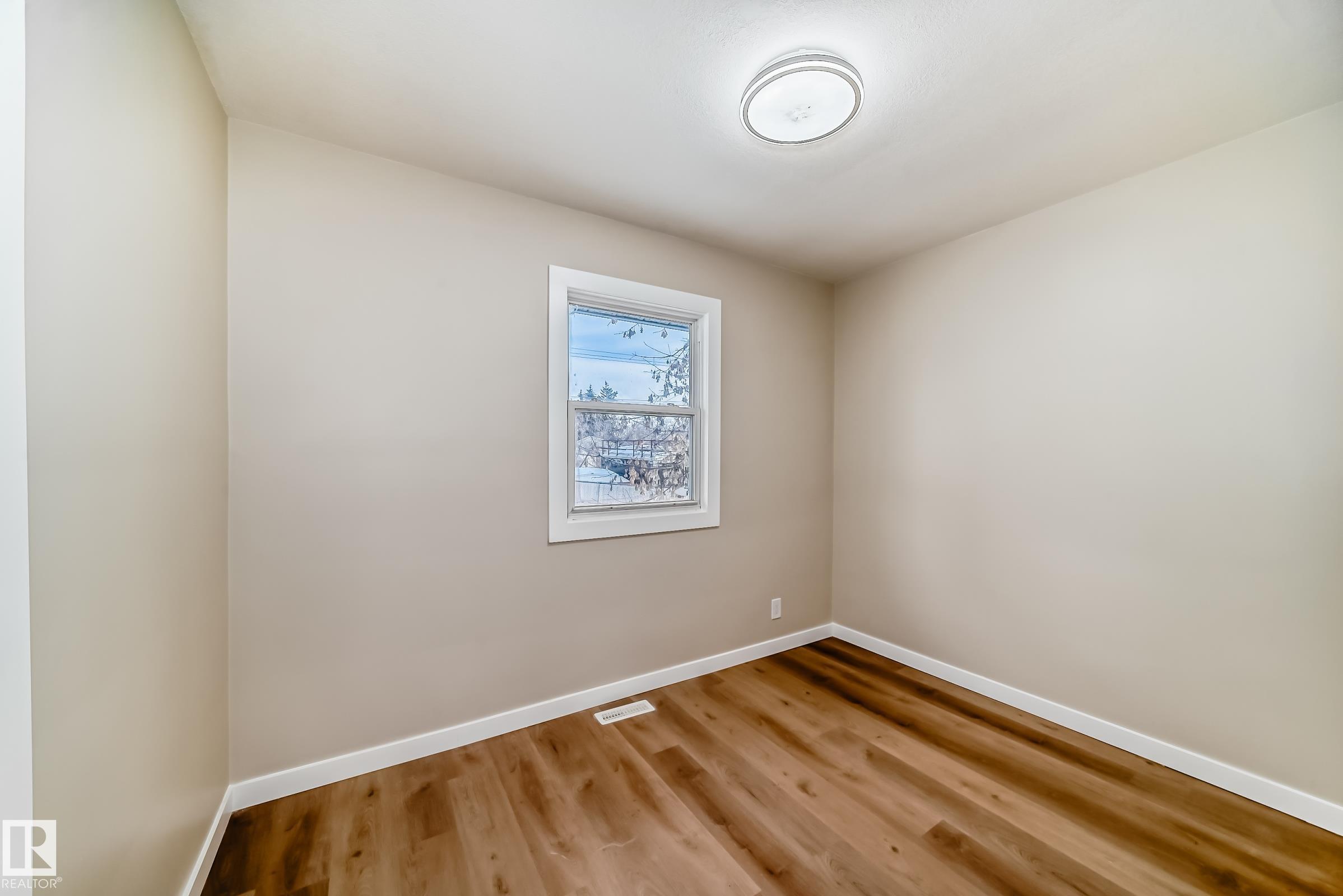 Photo 29 at 12423 141 Street NW, Dovercourt, Edmonton