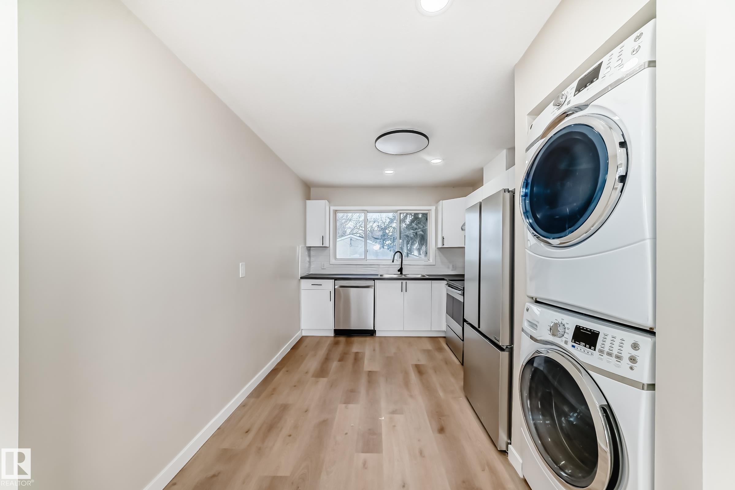 Photo 8 at 12423 141 Street NW, Dovercourt, Edmonton