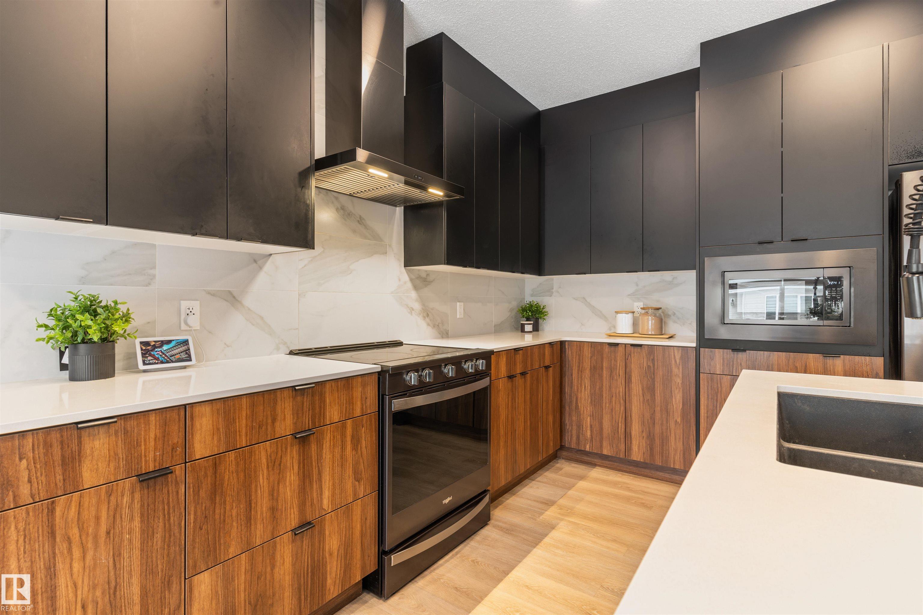 Photo 13 at 15832 22 Avenue SW, Glenridding Ravine, Edmonton