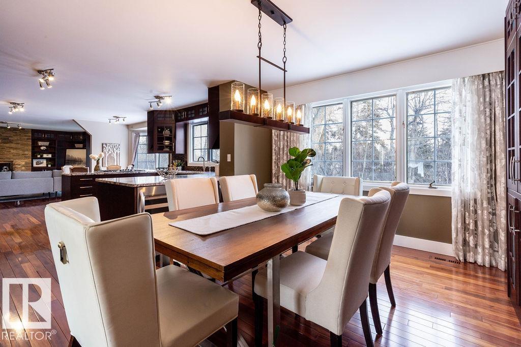 Photo 11 at 104 Quesnell Crescent NW, Quesnell Heights, Edmonton