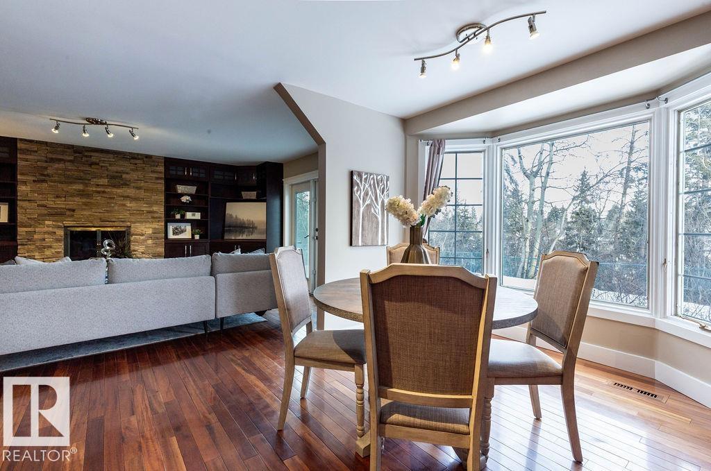 Photo 19 at 104 Quesnell Crescent NW, Quesnell Heights, Edmonton