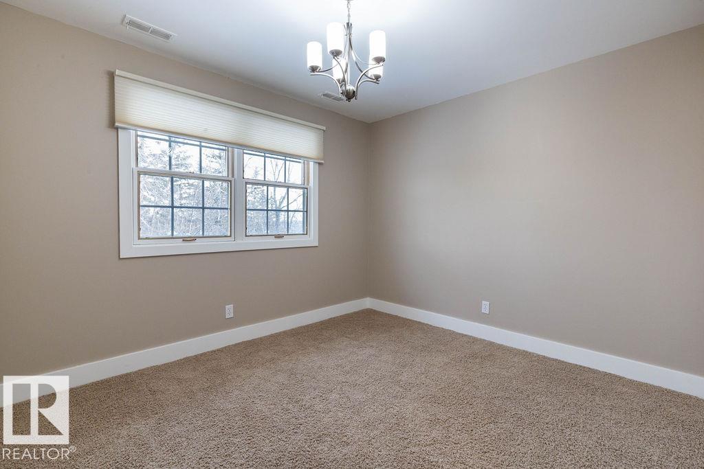 Photo 34 at 104 Quesnell Crescent NW, Quesnell Heights, Edmonton