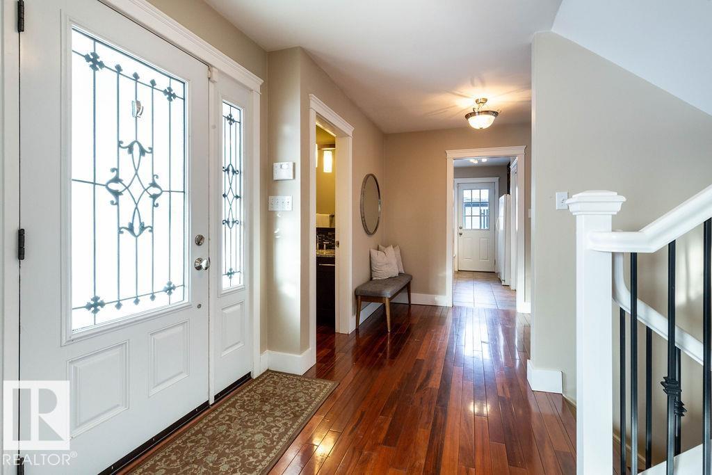 Photo 5 at 104 Quesnell Crescent NW, Quesnell Heights, Edmonton