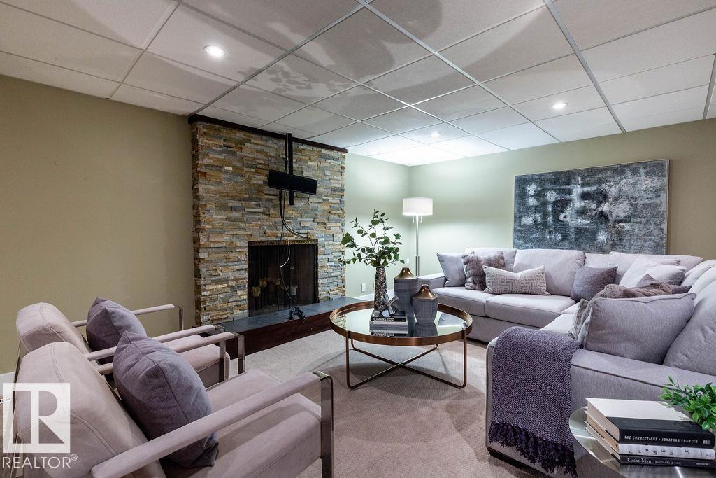 Photo 41 at 104 Quesnell Crescent NW, Quesnell Heights, Edmonton