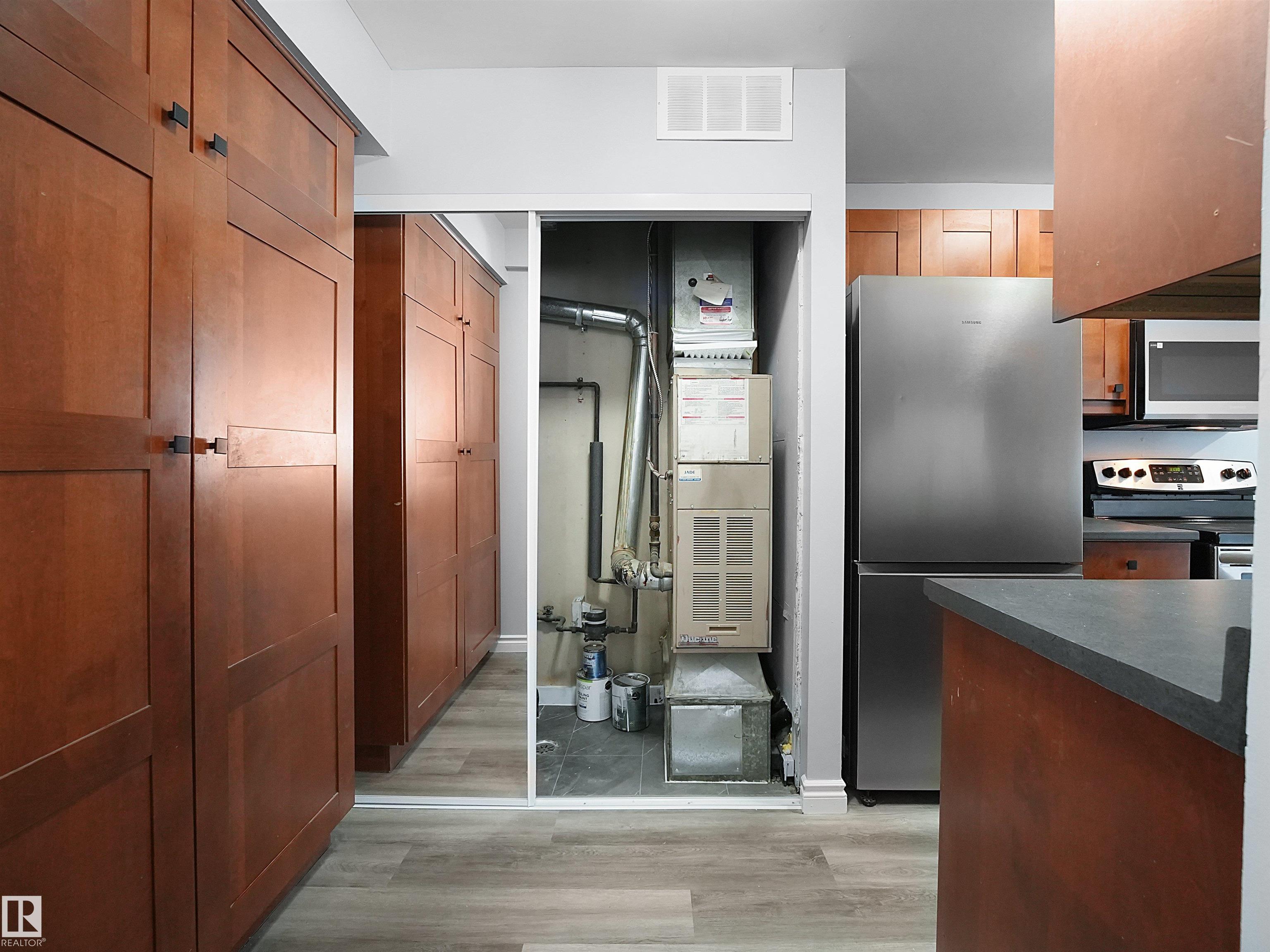 Photo 12 at 1460 Lakewood Road W NW, Tipaskan, Edmonton