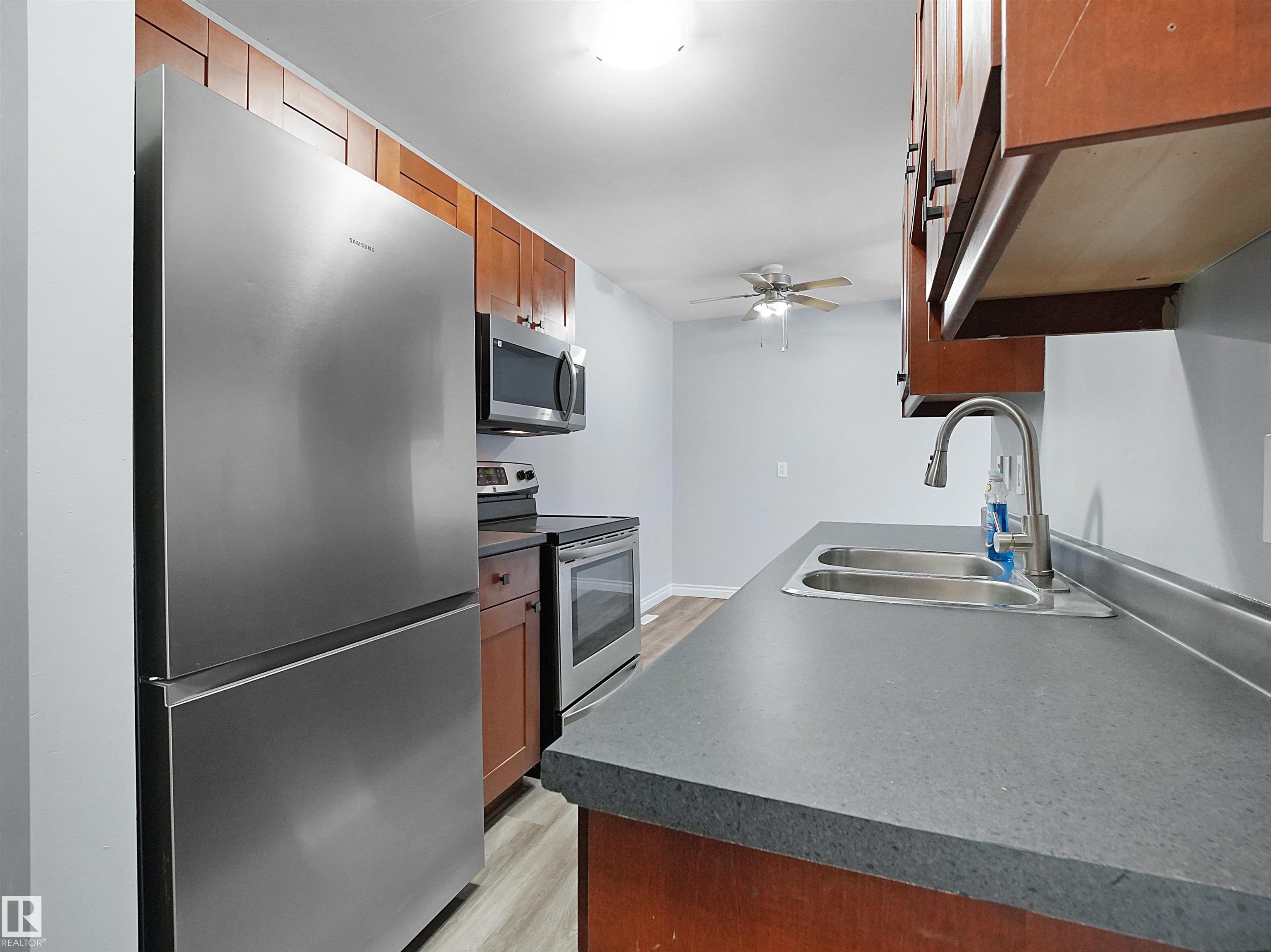 Photo 13 at 1460 Lakewood Road W NW, Tipaskan, Edmonton