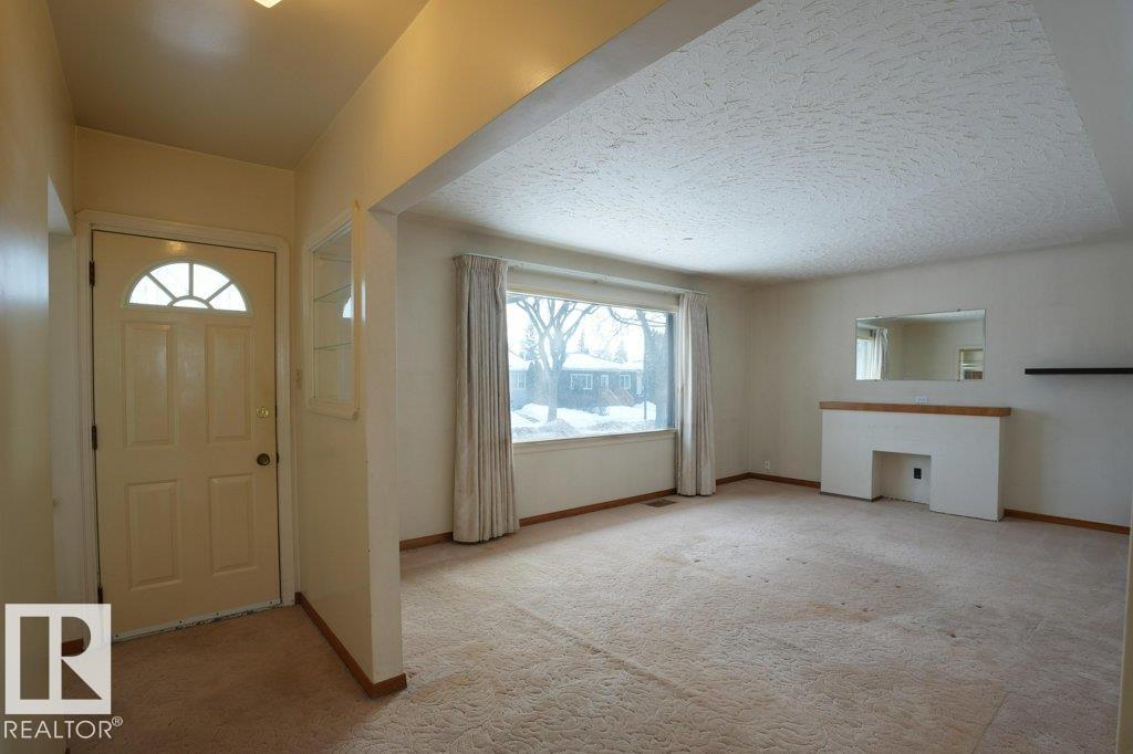 Photo 3 at 11720 135a Street NW, Woodcroft, Edmonton