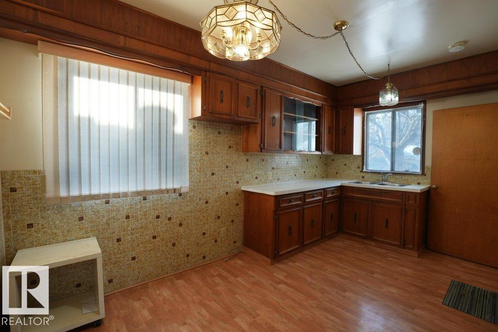 Photo 10 at 11720 135a Street NW, Woodcroft, Edmonton