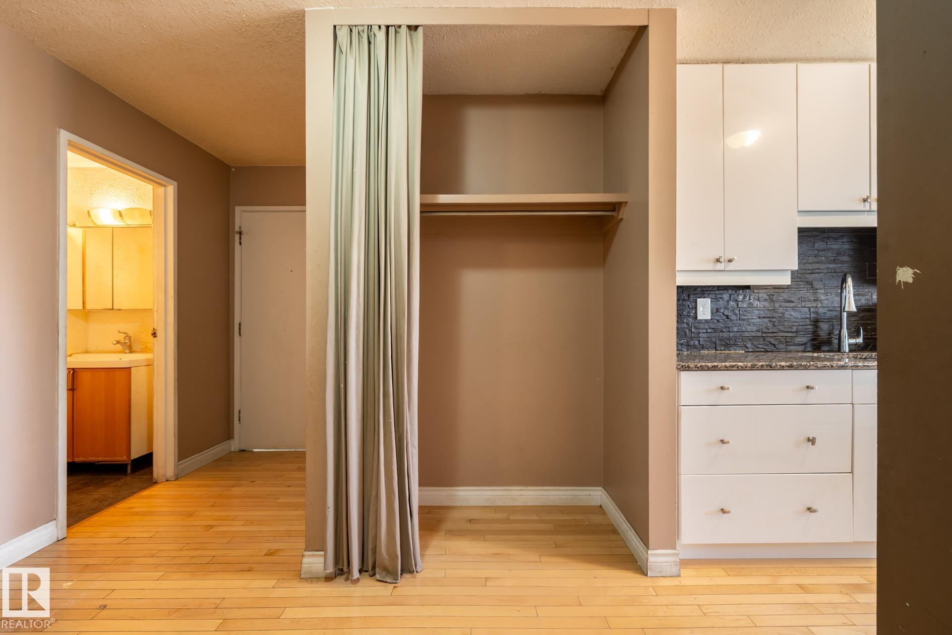 Photo 6 at 301 - 10035 164 Street NW, Glenwood, Edmonton