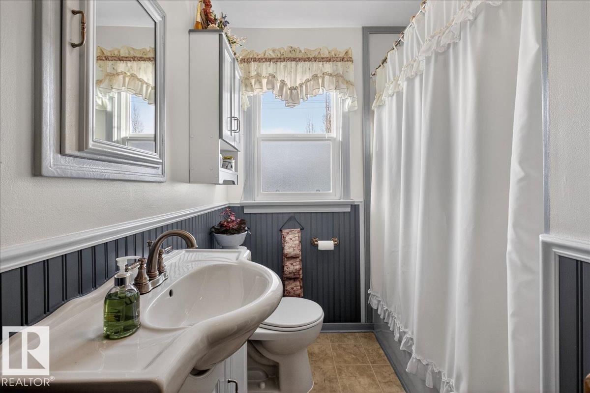 Photo 20 at 11630 71 Street NW, Bellevue, Edmonton