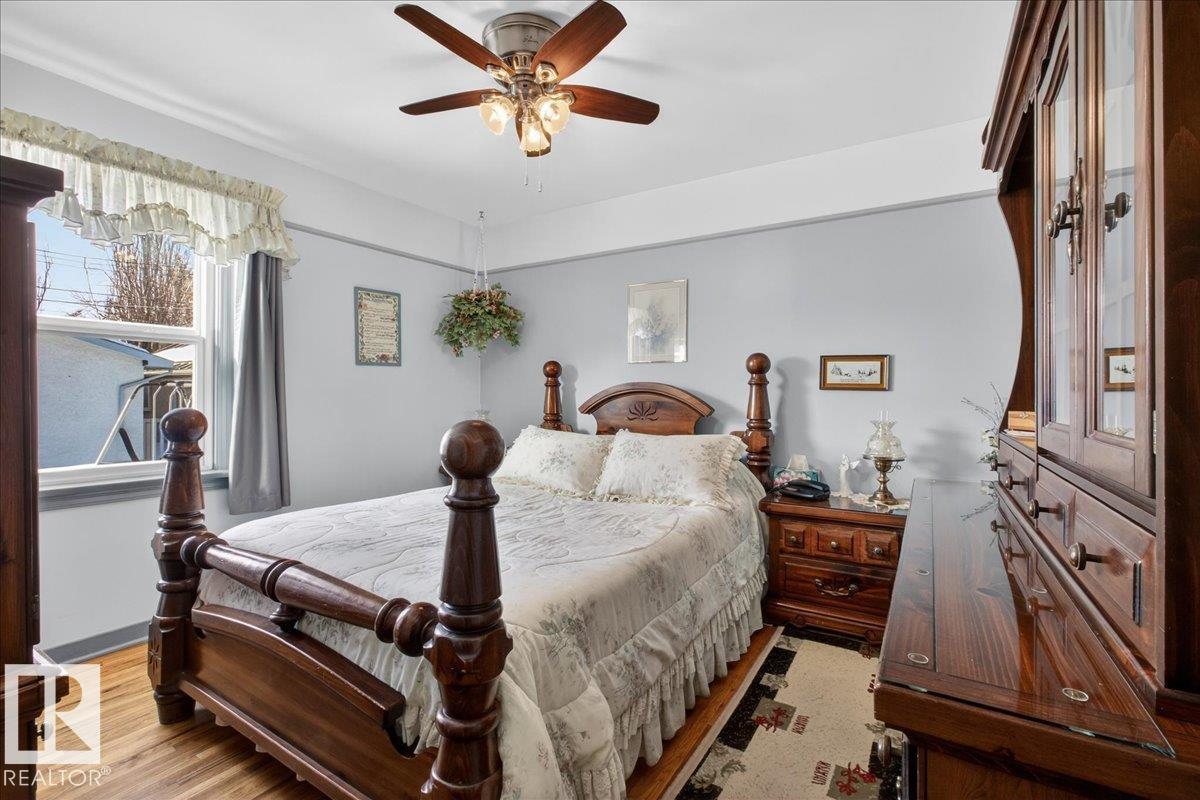 Photo 22 at 11630 71 Street NW, Bellevue, Edmonton