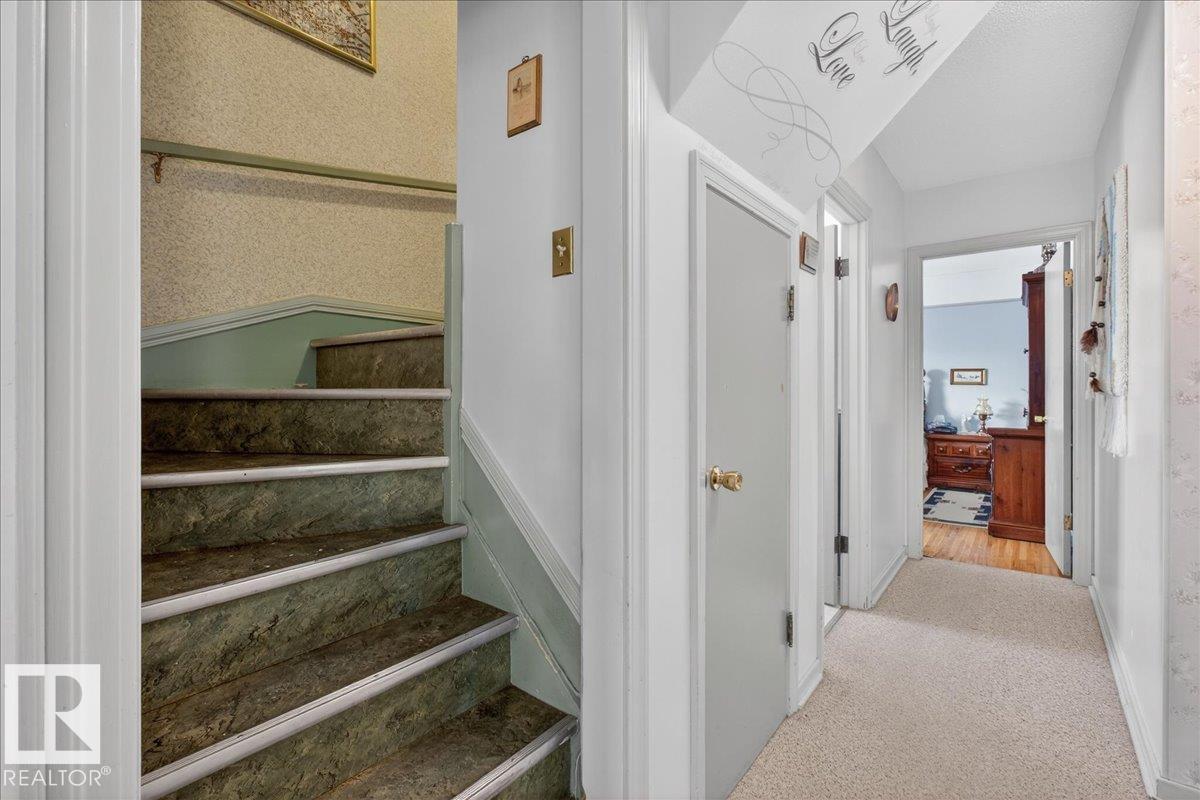 Photo 25 at 11630 71 Street NW, Bellevue, Edmonton