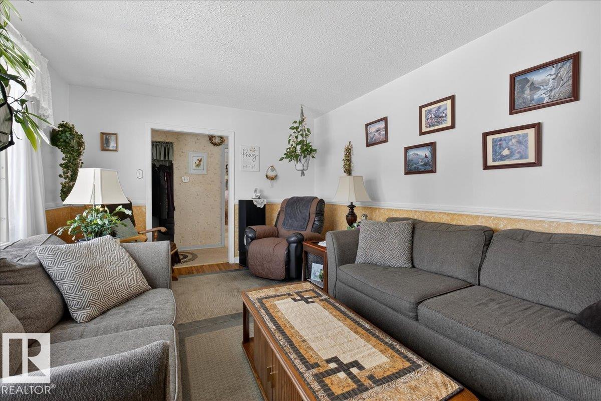 Photo 7 at 11630 71 Street NW, Bellevue, Edmonton