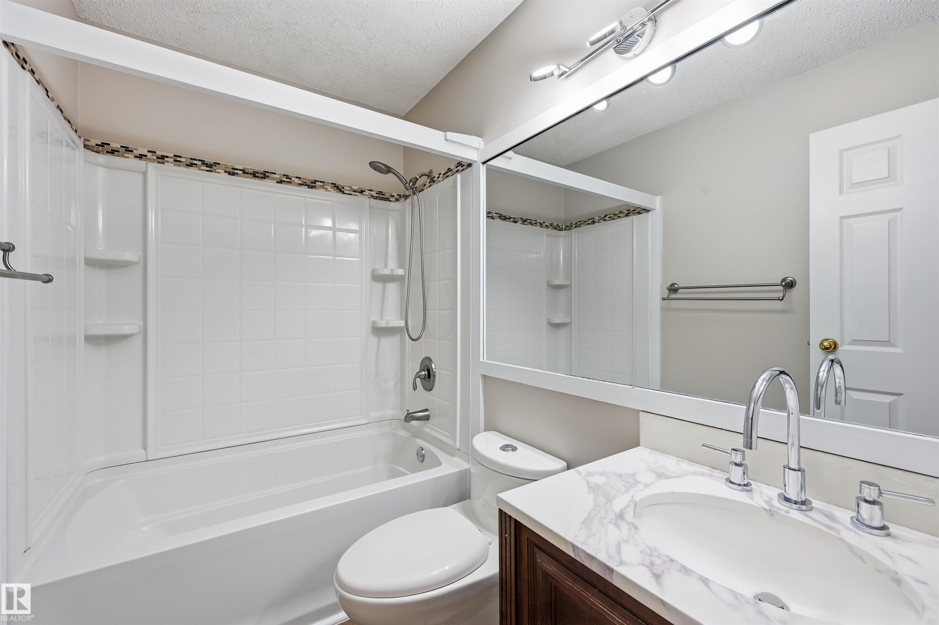 Photo 14 at 16803 93 Street NW, Lago Lindo, Edmonton