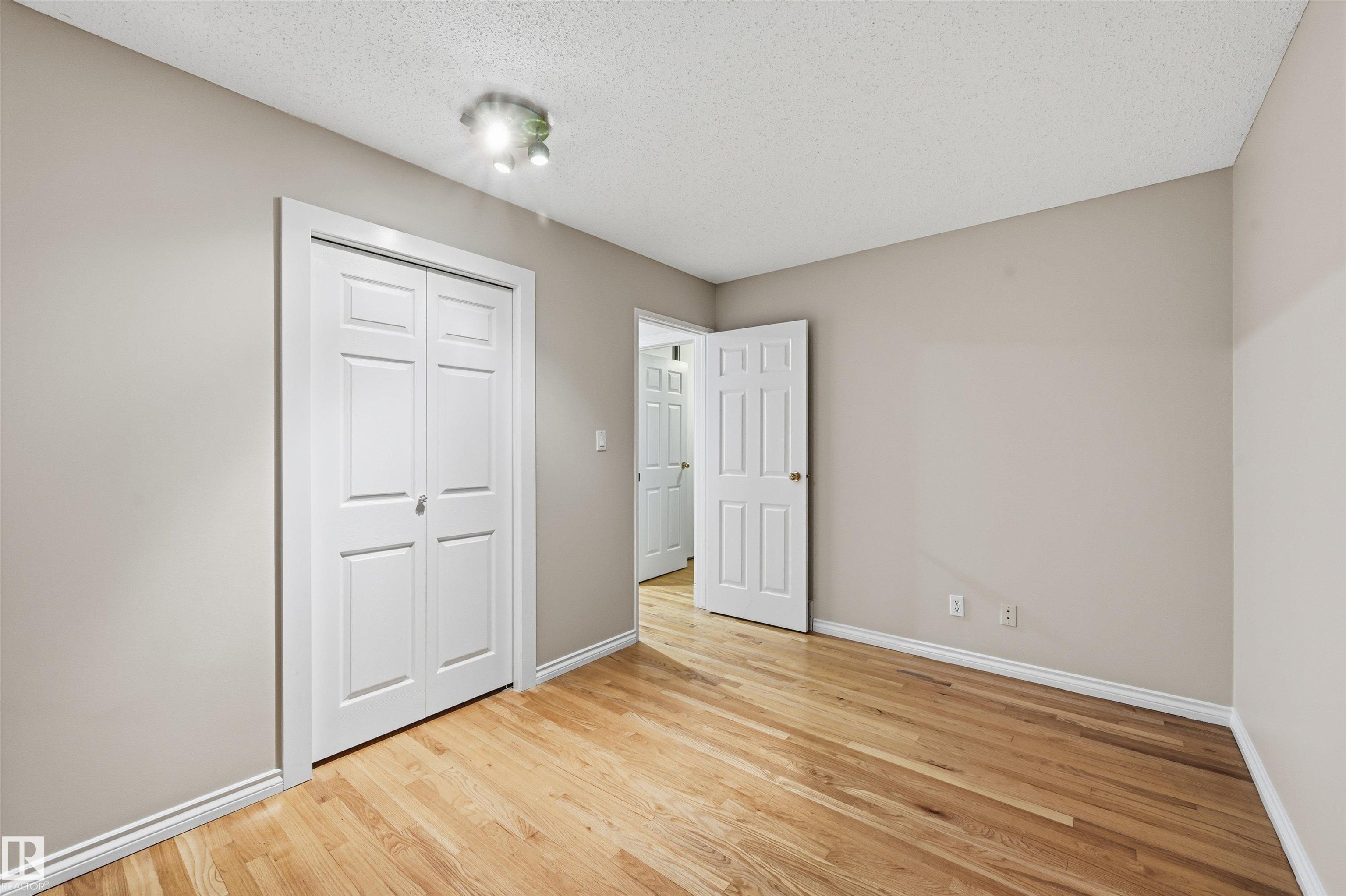 Photo 19 at 16803 93 Street NW, Lago Lindo, Edmonton