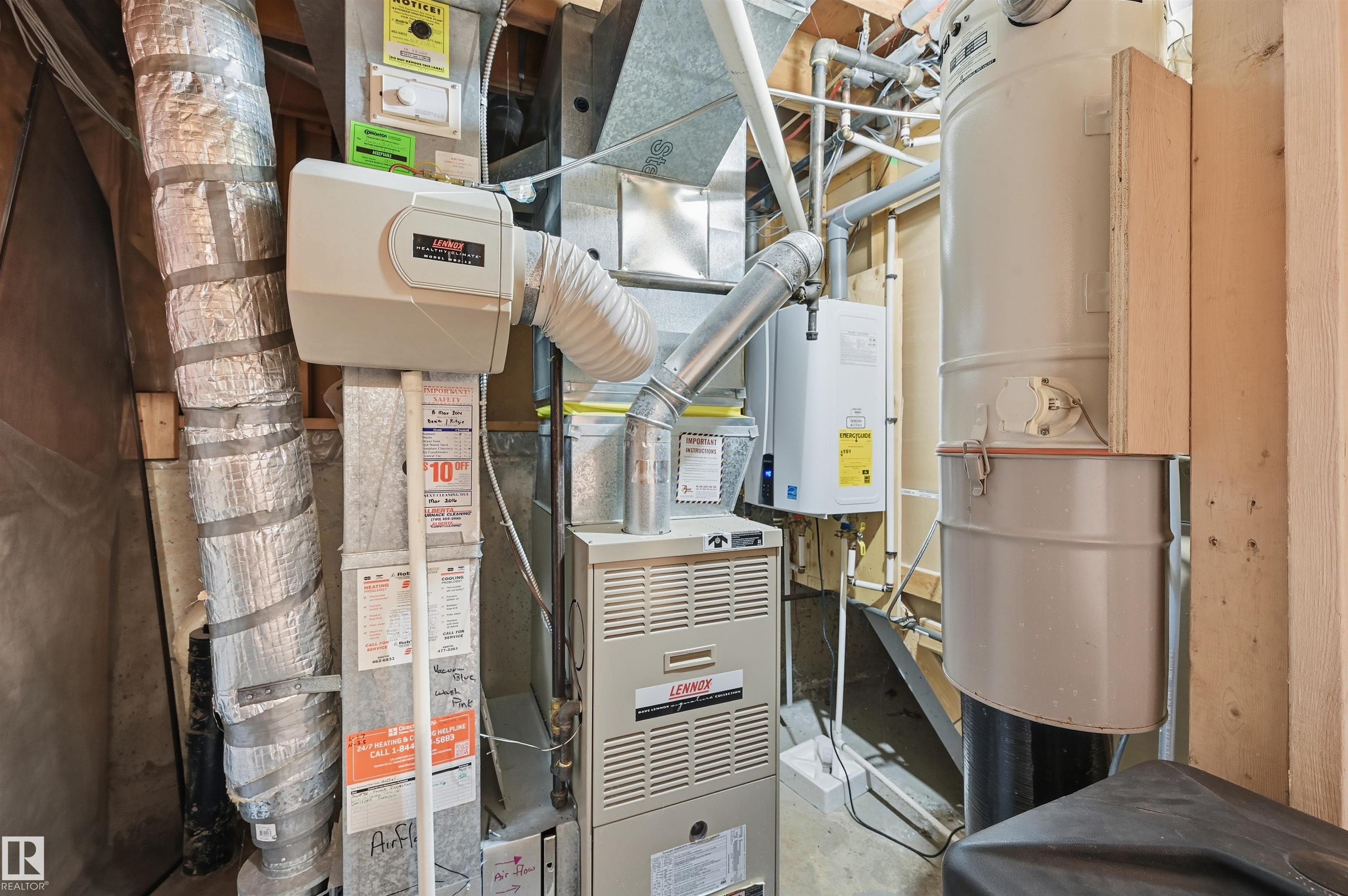 Photo 39 at 16803 93 Street NW, Lago Lindo, Edmonton