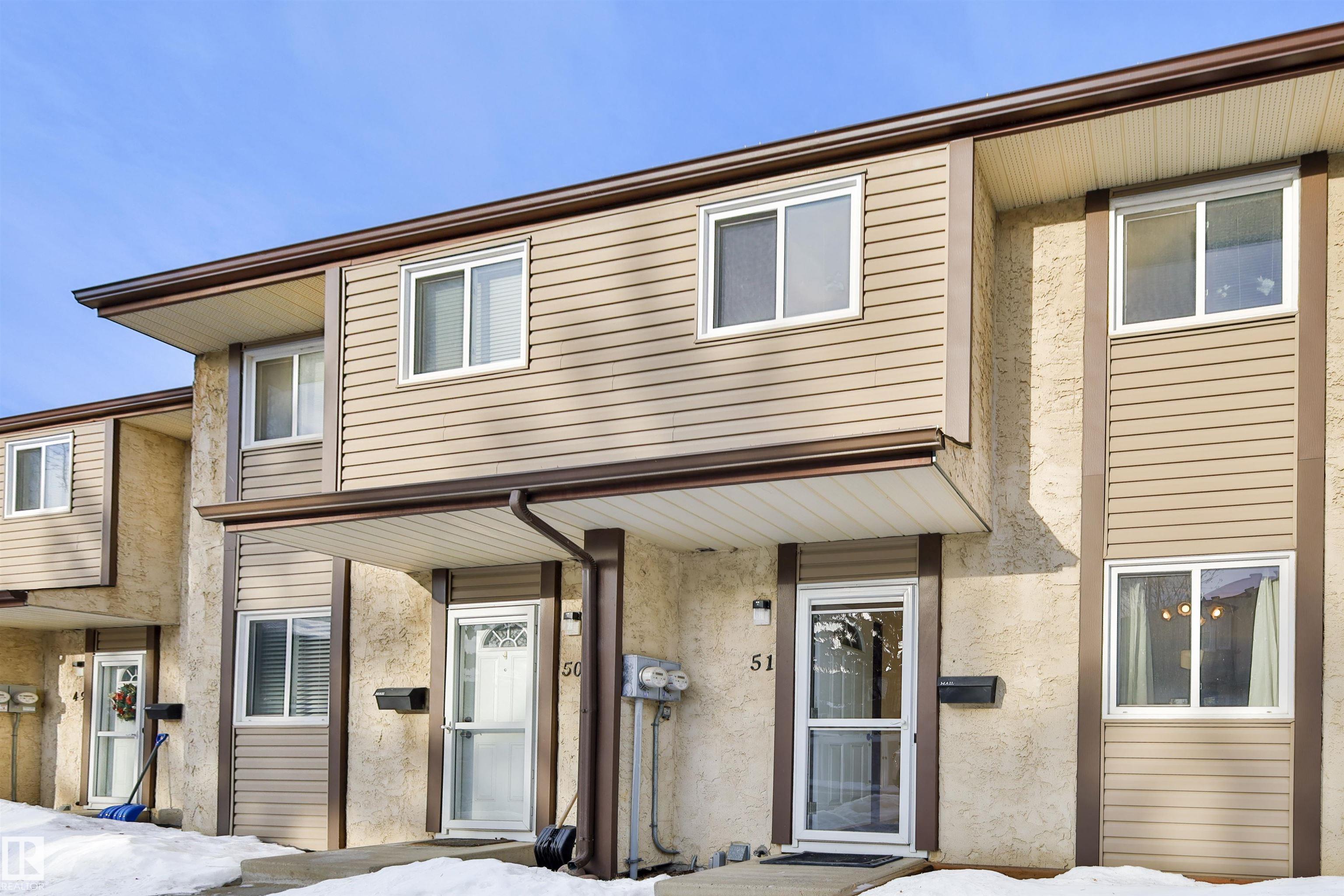 Photo 2 at 51 - 10453 20 Avenue NW, Keheewin, Edmonton