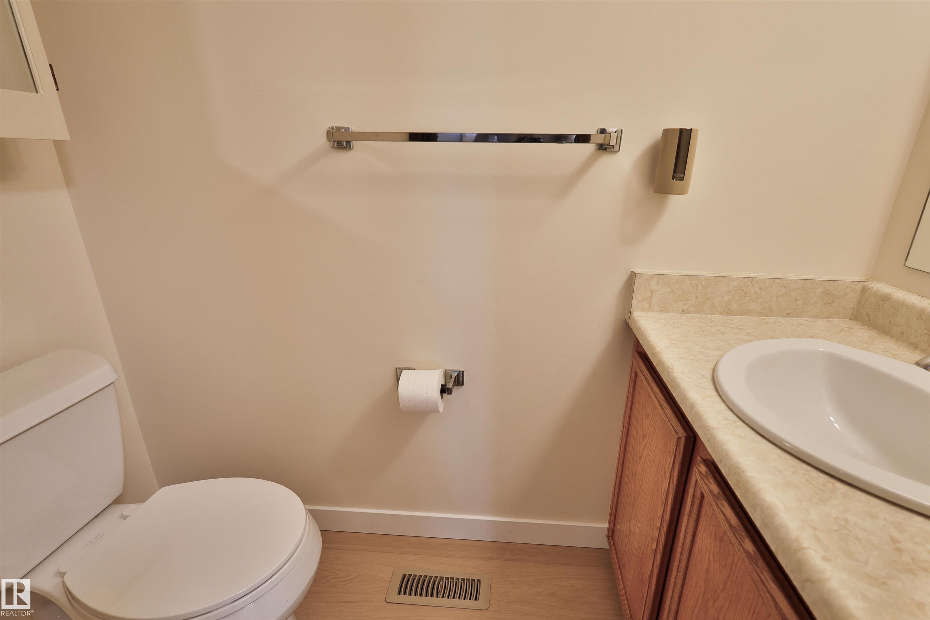 Photo 11 at 51 - 10453 20 Avenue NW, Keheewin, Edmonton