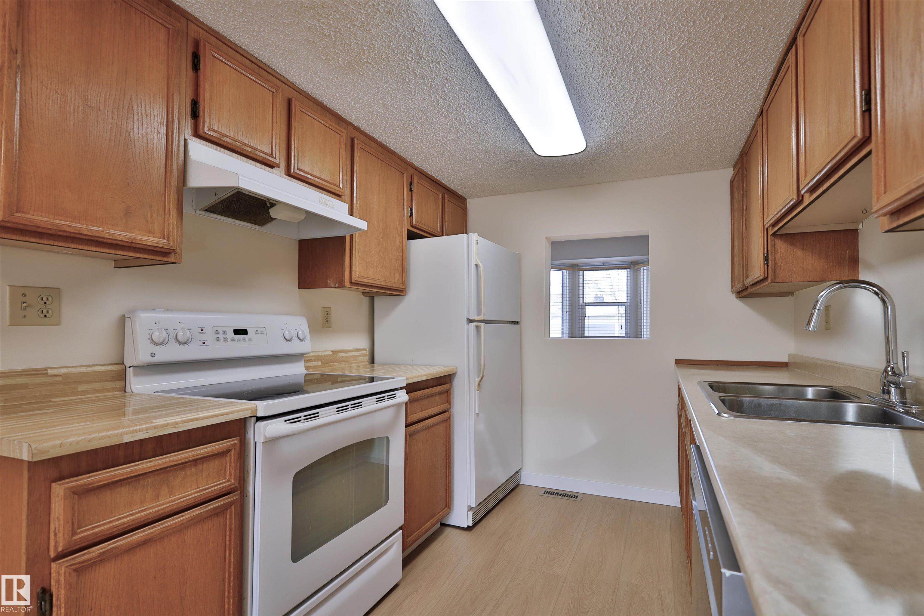 Photo 16 at 51 - 10453 20 Avenue NW, Keheewin, Edmonton