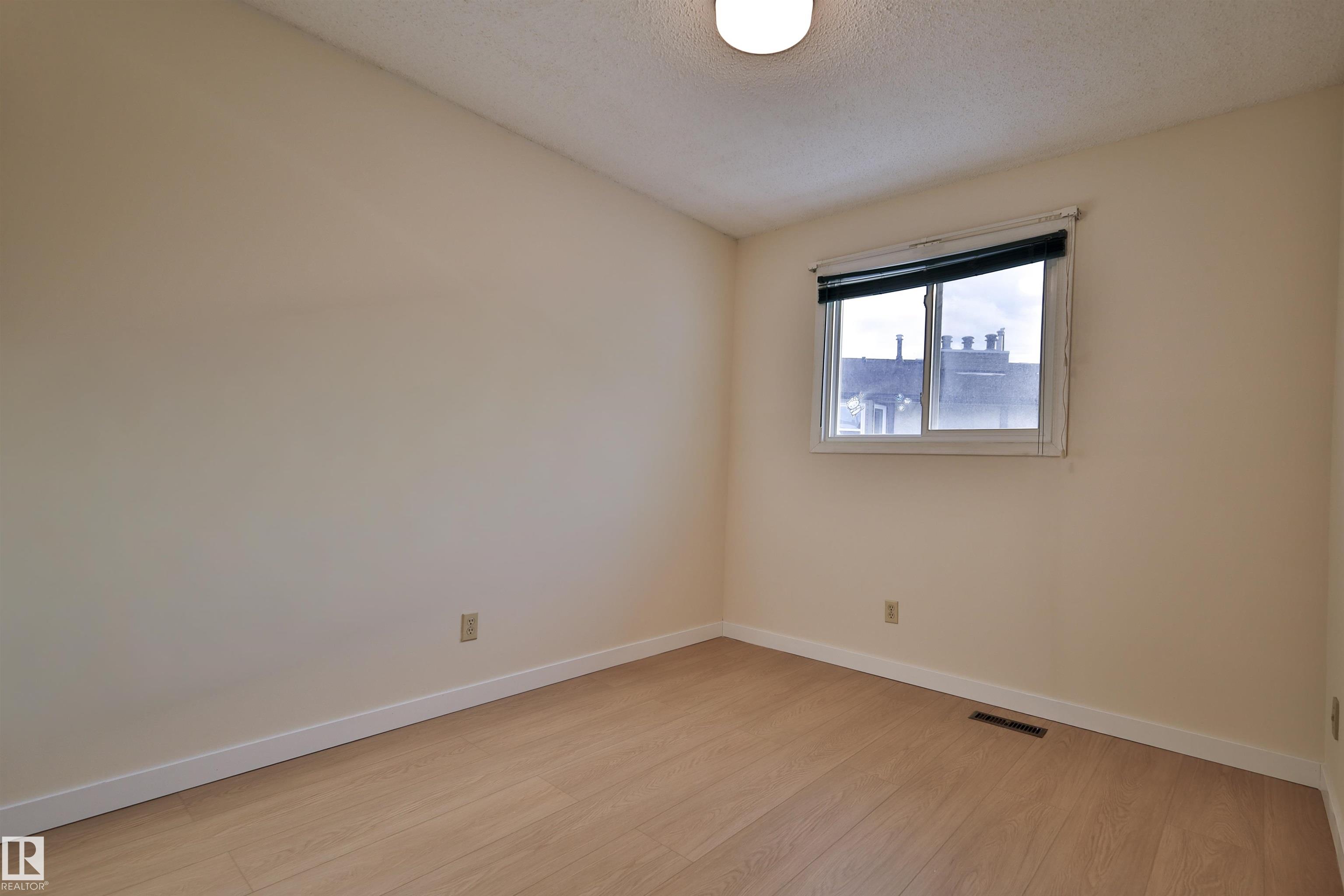 Photo 33 at 51 - 10453 20 Avenue NW, Keheewin, Edmonton