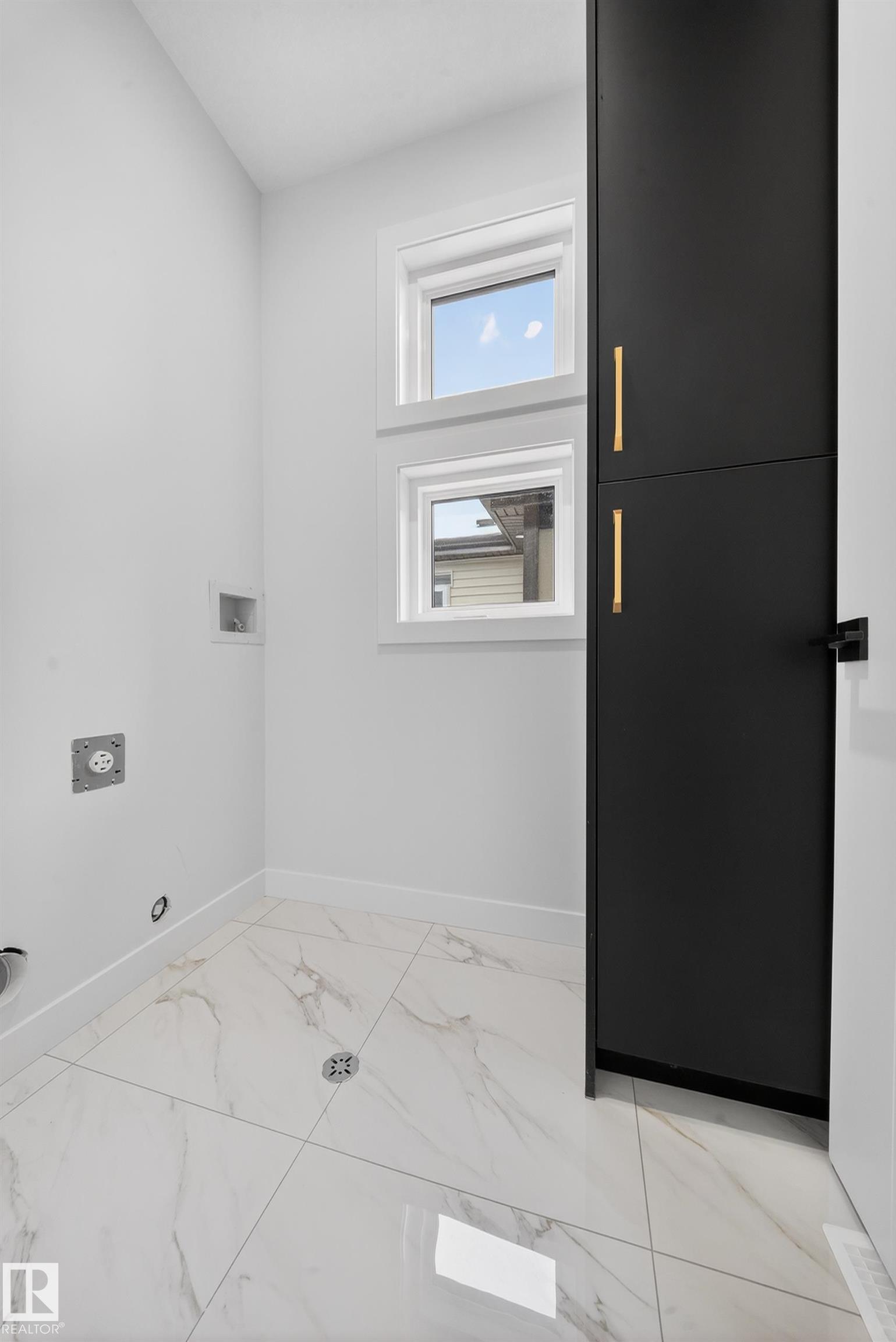 Photo 51 at 111 28 Street SW, Alces, Edmonton