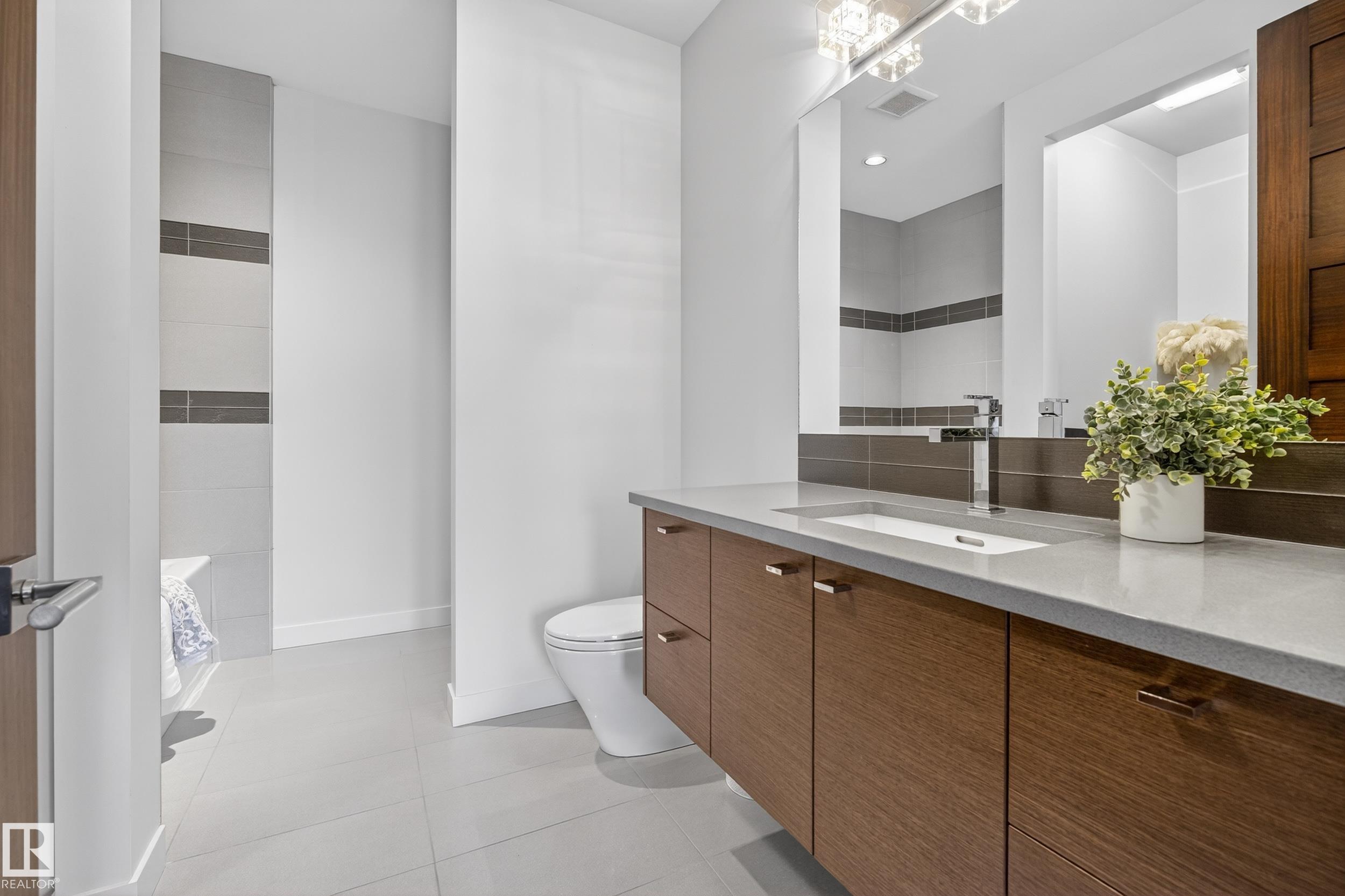 Photo 35 at 9415 144 Street NW, Crestwood, Edmonton