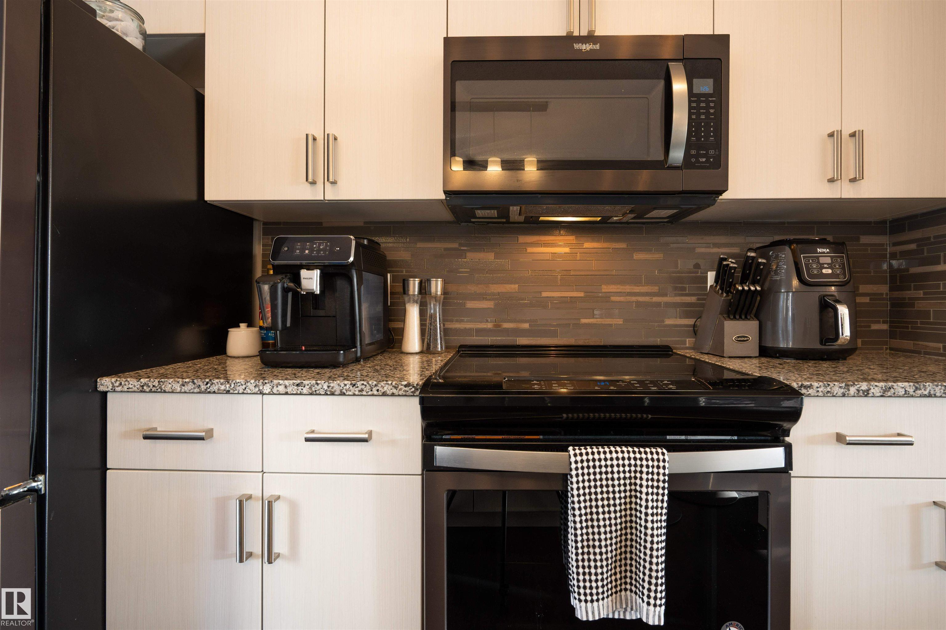 Photo 9 at 27 - 4470 Prowse Road SW, Paisley, Edmonton